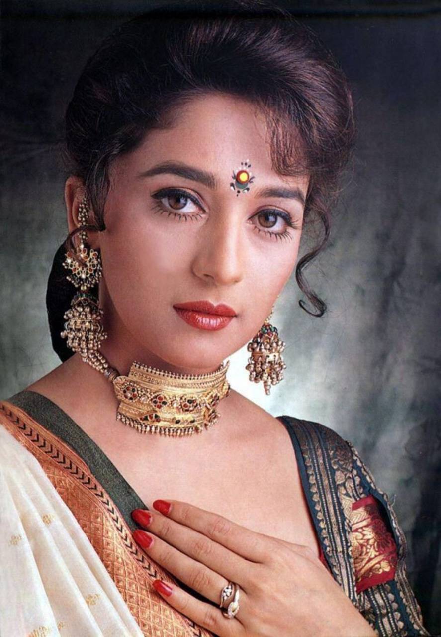 Madhuri Dixit Wallpapers - Top Free Madhuri Dixit Backgrounds ...