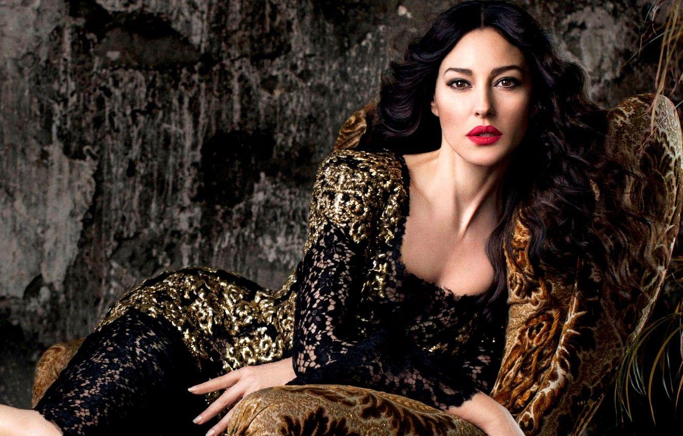 1332x850 Wallpaper face, model, chair, makeup, figure, dress, actress