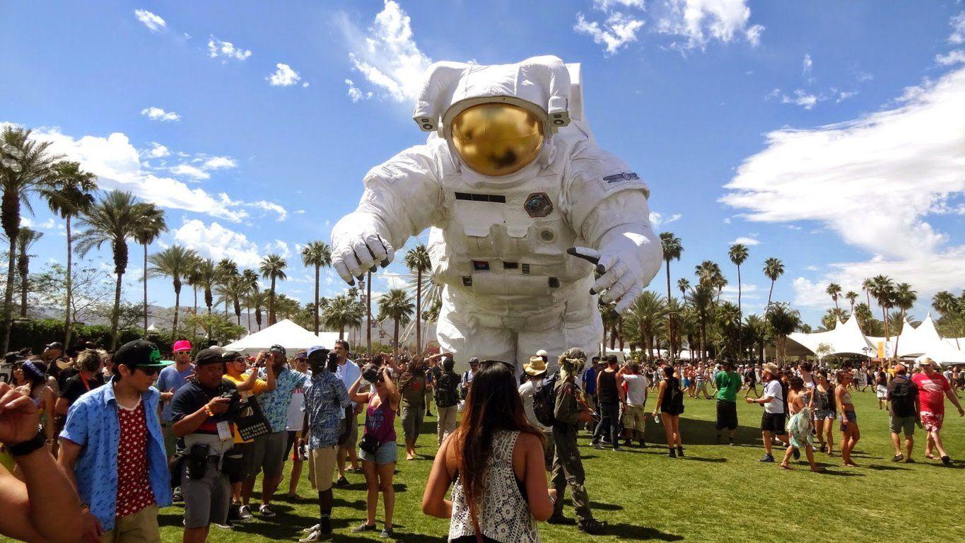 1365x768 Coachella 2018 Wallpaper