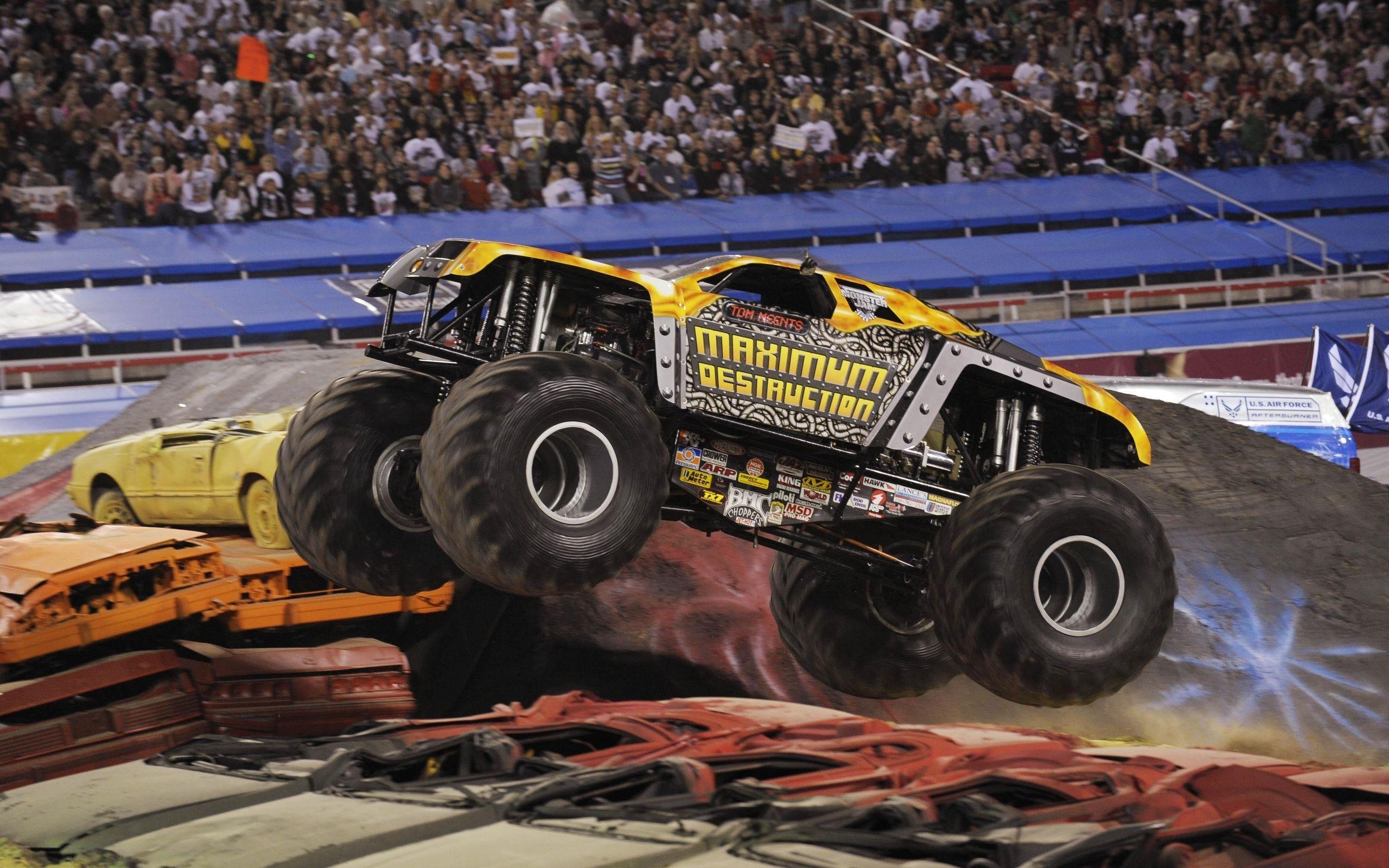 monster jam pc spiked tires
