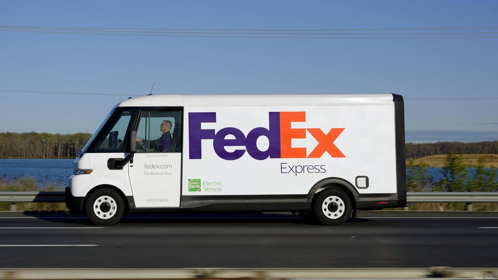 1600x900 Delivery Truck Wallpaper