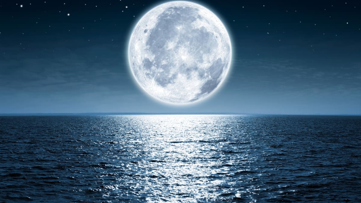 1200x675 Moon Water: What It Is, How To Prepare