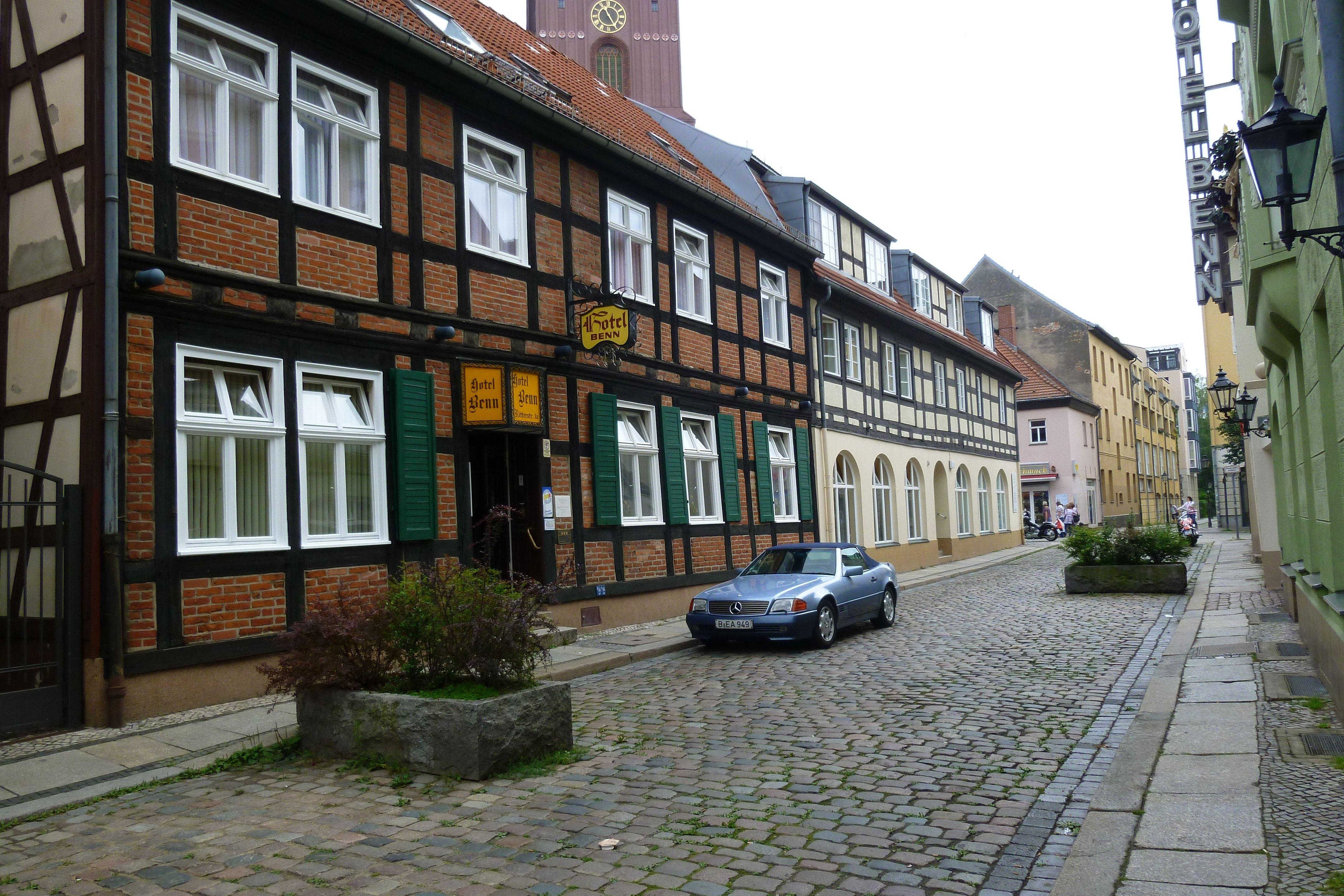 4320x2880 Free download Berlin Spandau Old Town Road car street image Peakpx