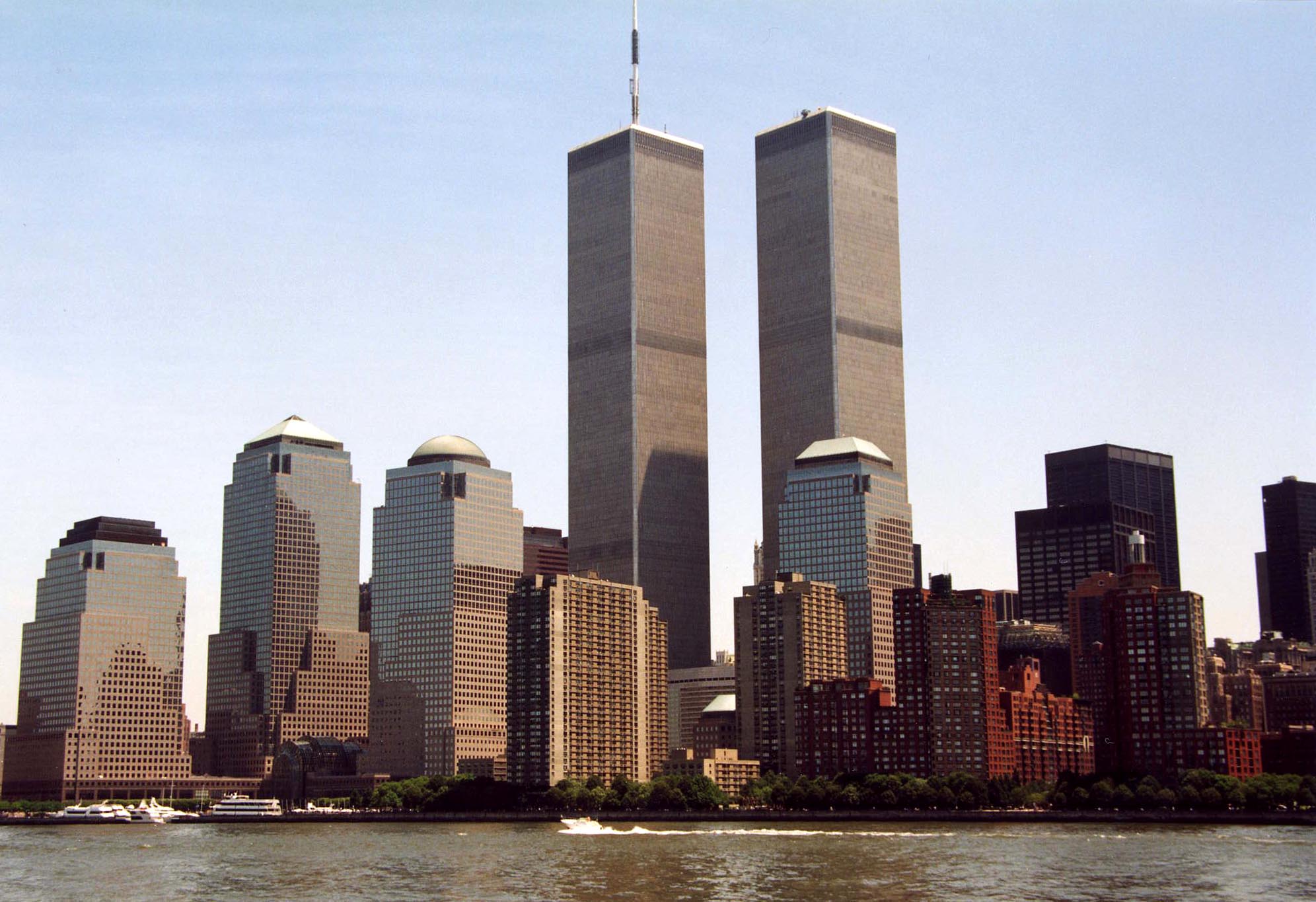 1992x1365 Twin Tower Desktop Wallpaper