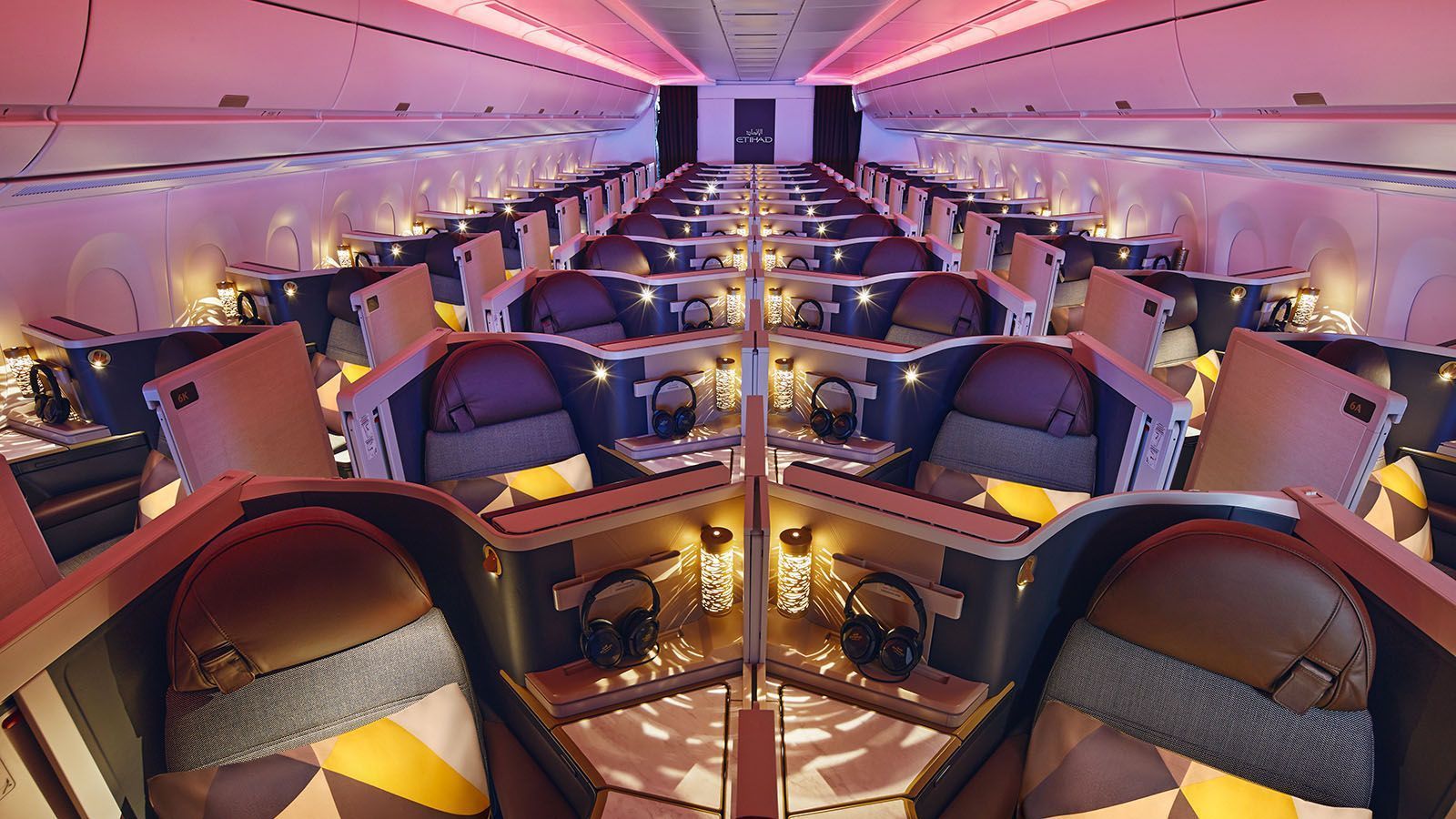1600x900 Airbus A350 brings closing doors