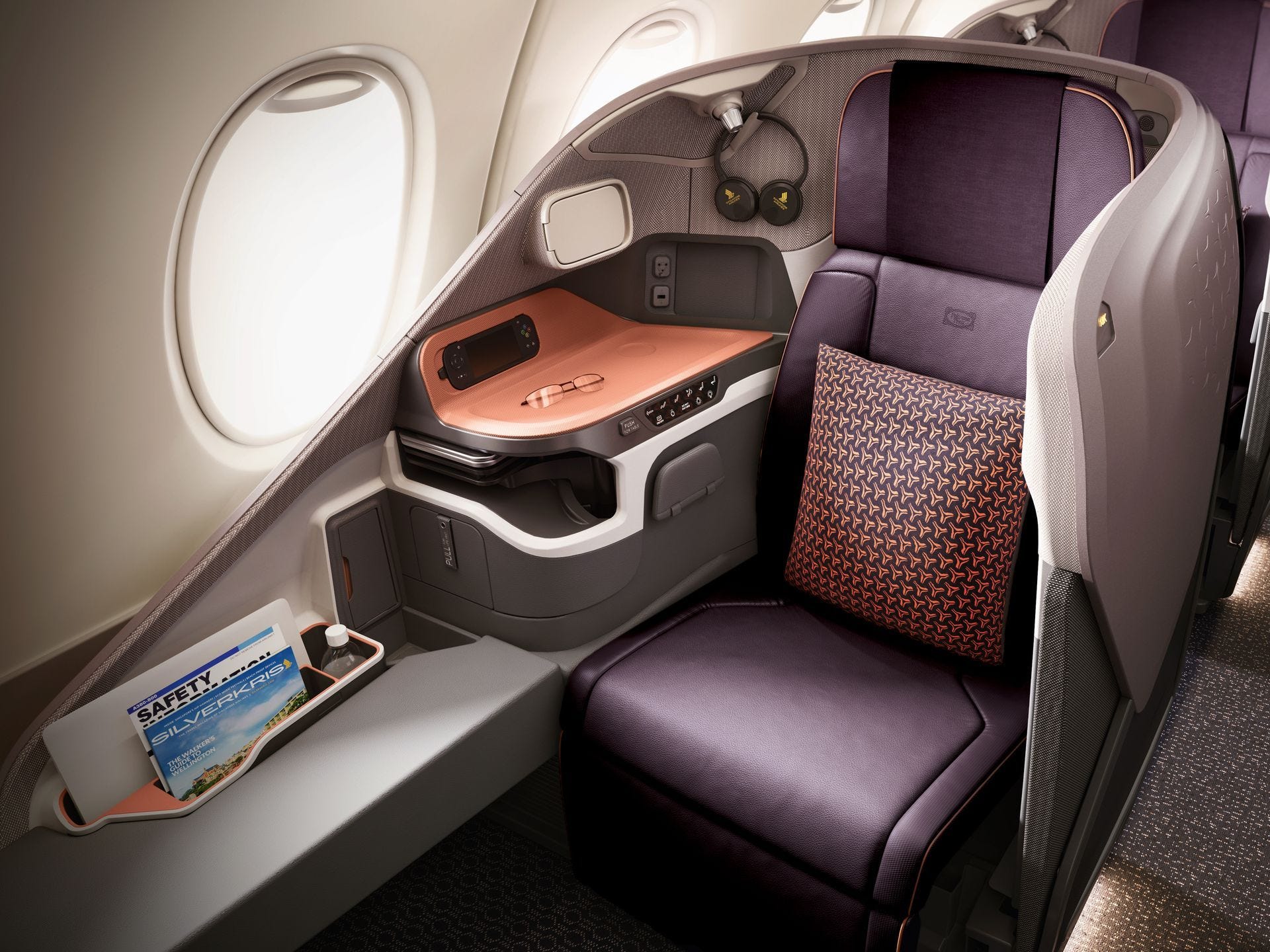 1920x1440 How to travel business class without