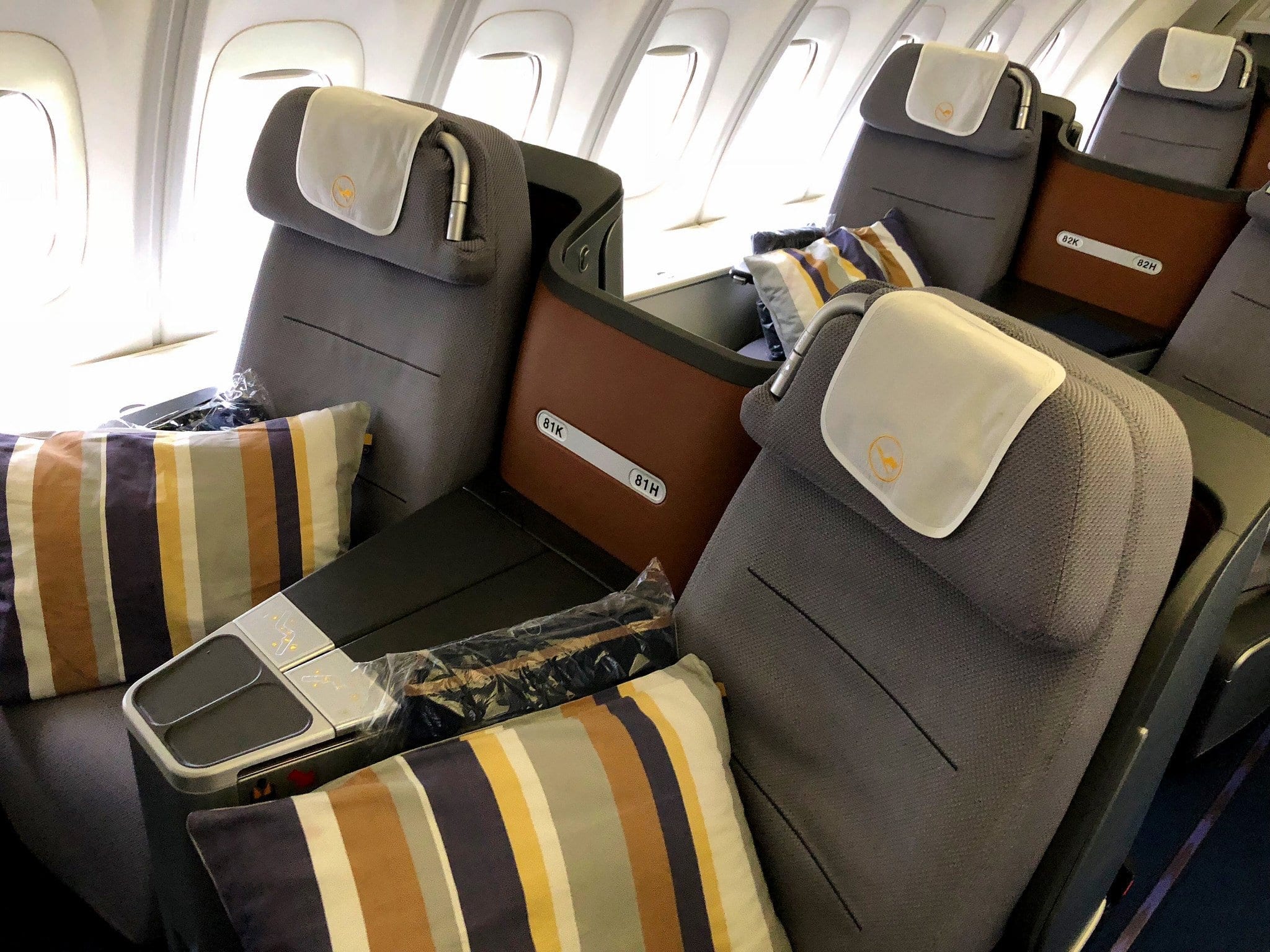 2048x1536 Lufthansa Business Class