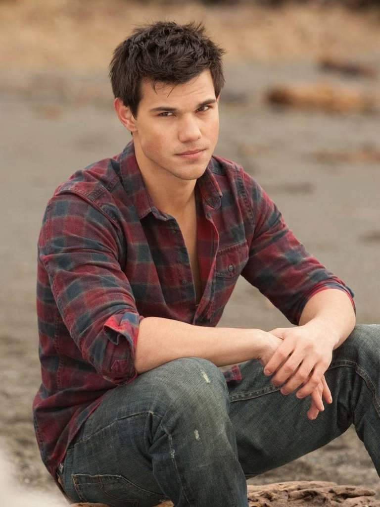 768x1024 Aesthetic Wallpaper Jacob Black