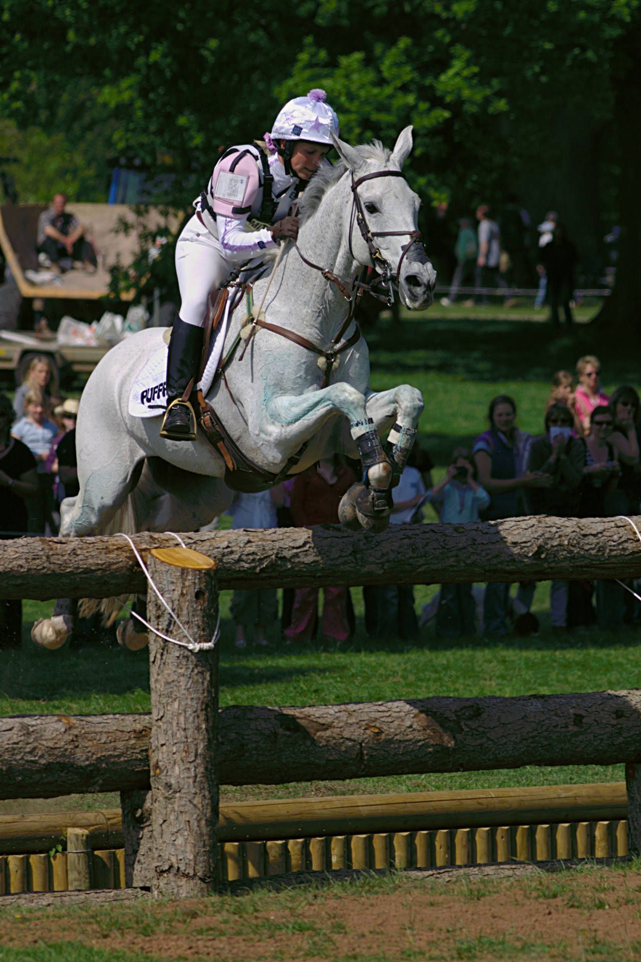 1280x1920 Horse Racing Wallpaper