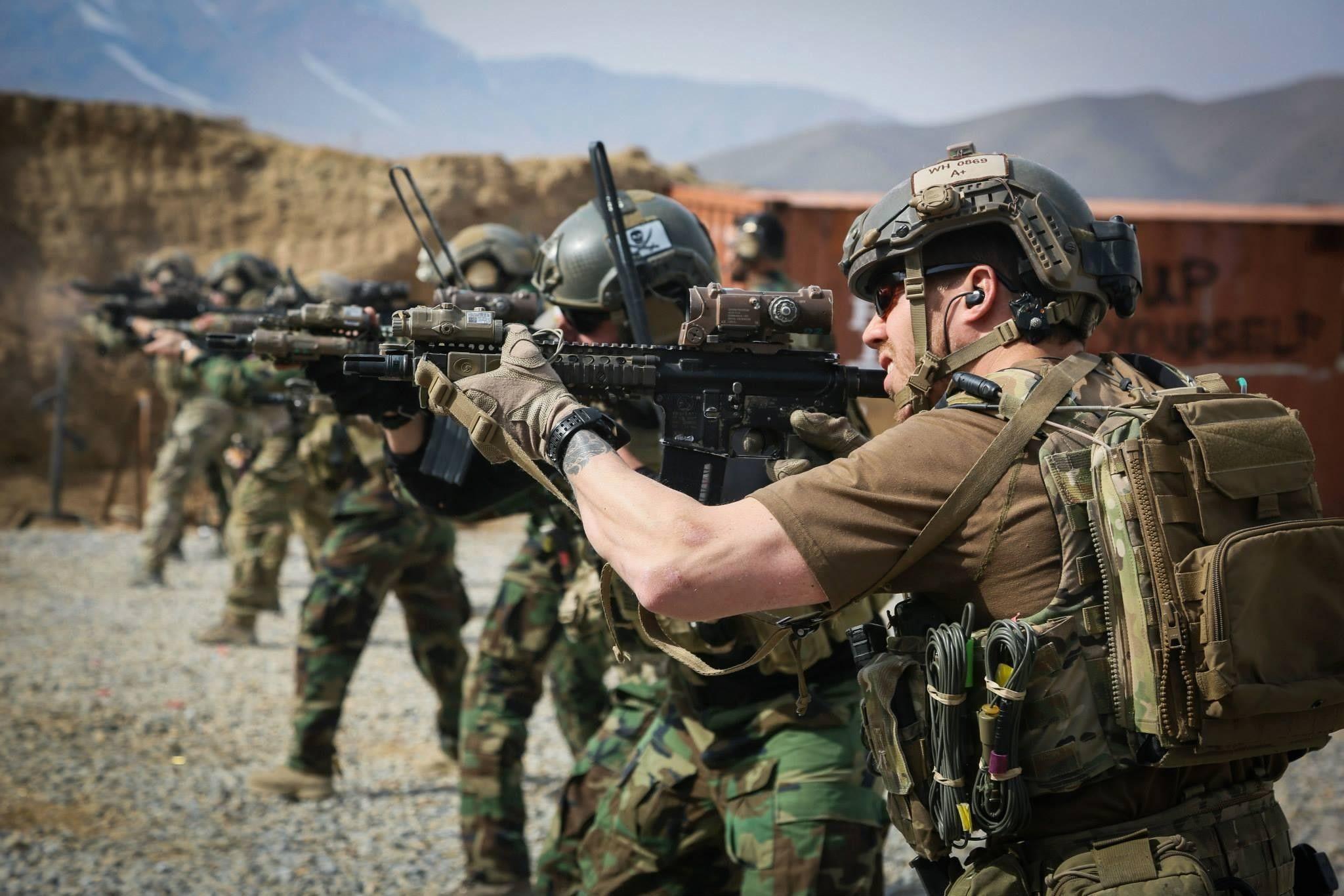 2048x1366 Army Special Forces Wallpaper