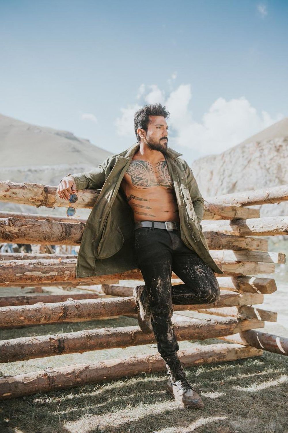 1000x1504 Vinaya Vidheya Rama (2019)