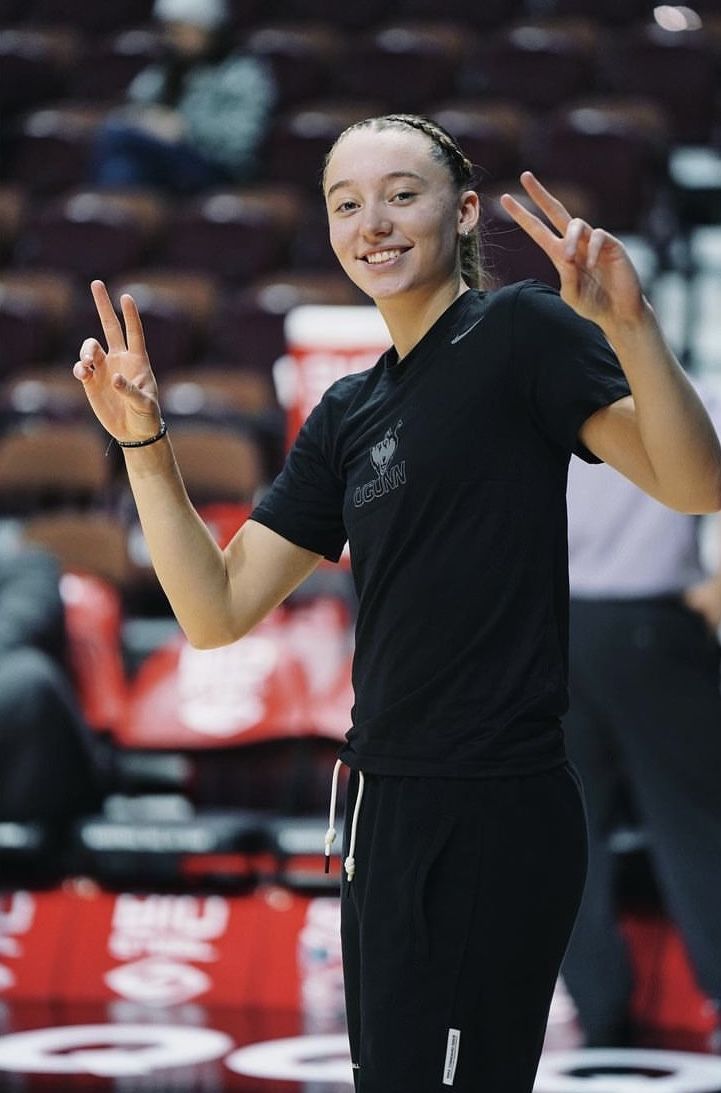 721x1093 Paige bueckers ‼️