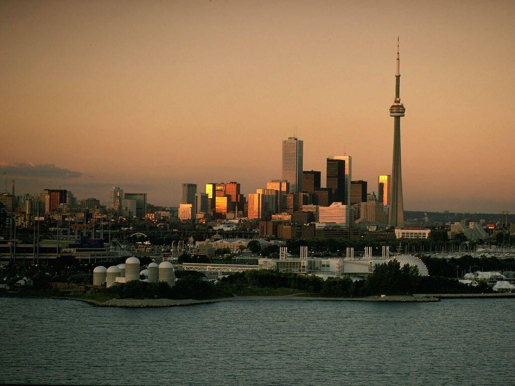 1024x768 Skyline Toronto Canada
