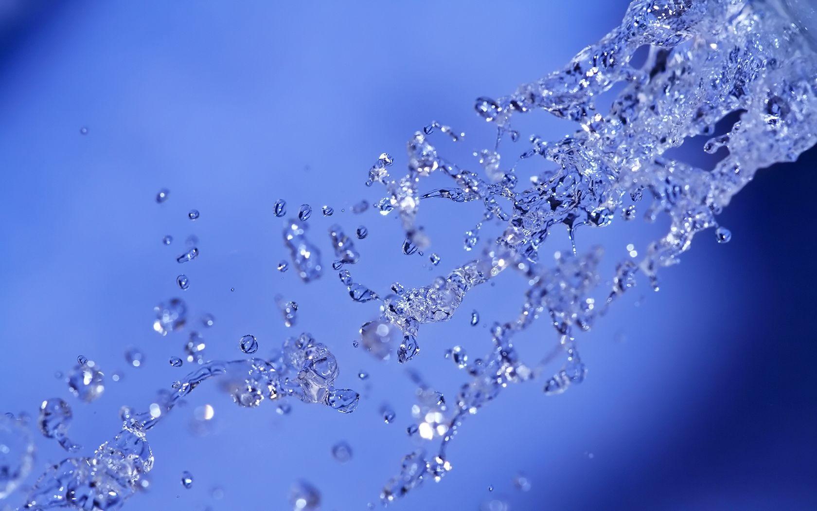 1680x1050 New Water Drops Background Picture HD Wallpaper