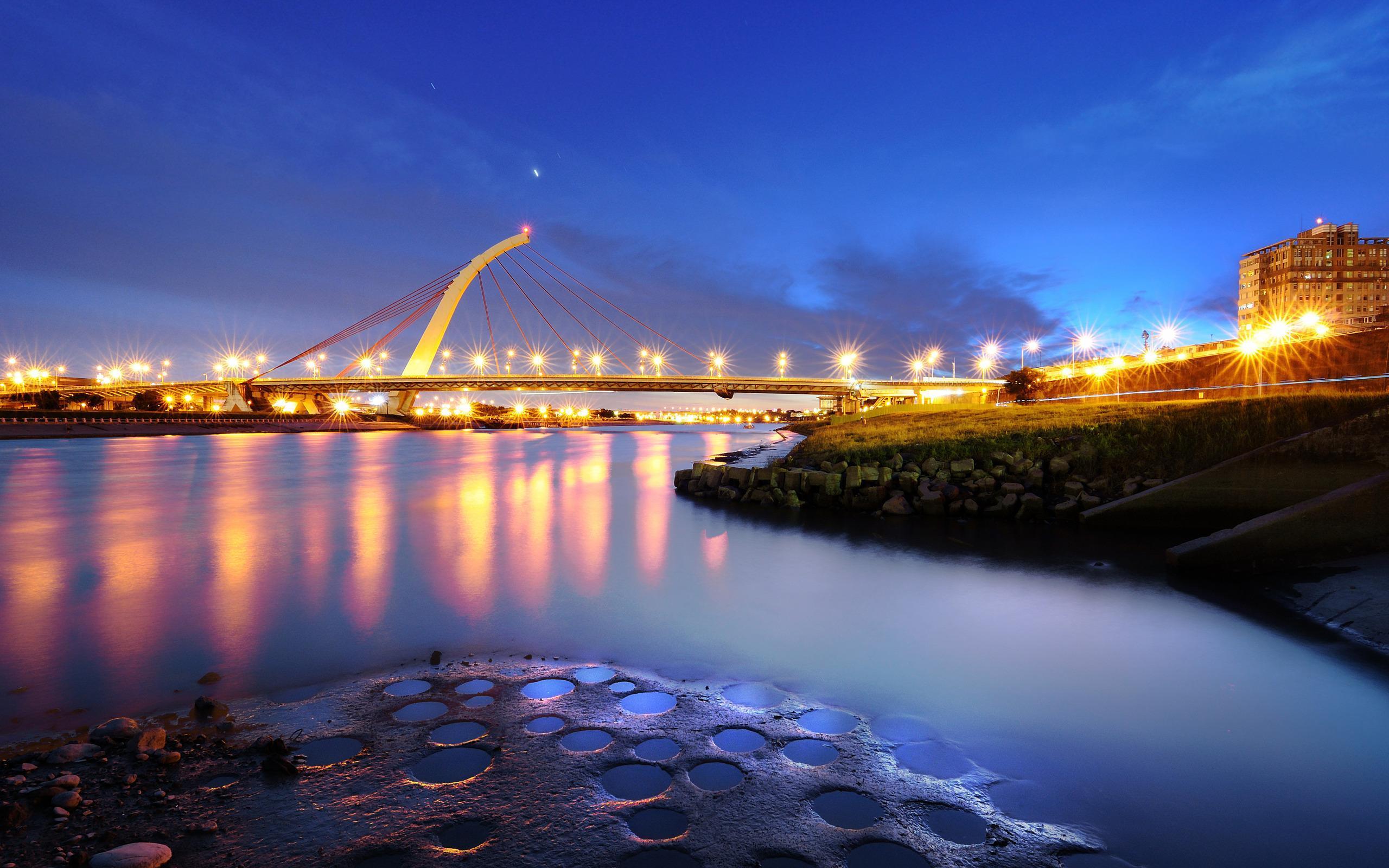 2560x1600 Big City Lights HD desktop wallpaper : Widescreen : High