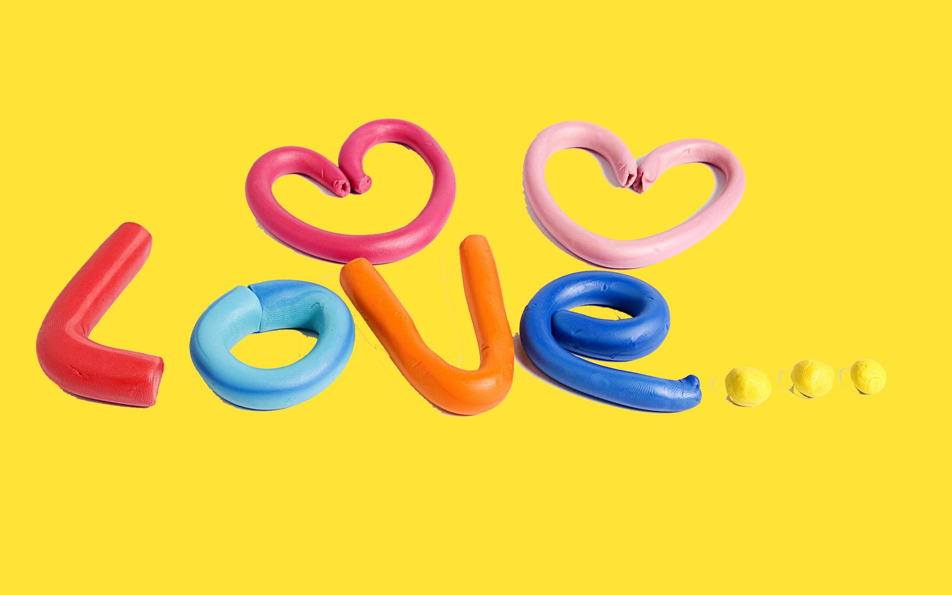 1920x1200 Cute Art Love Yellow Background Wallpaper Desk
