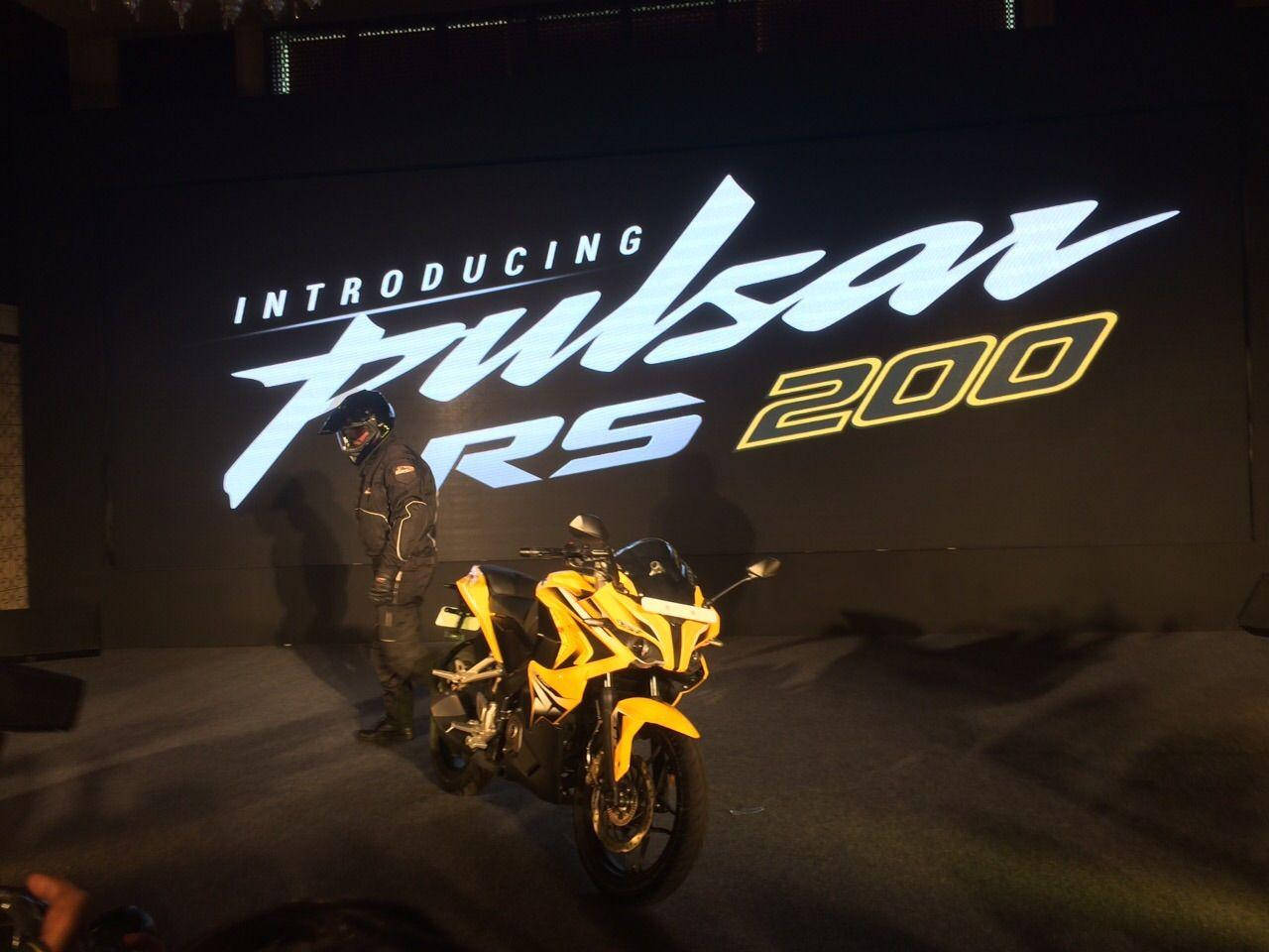 1280x960 Pulsar Rs200 Wallpaper