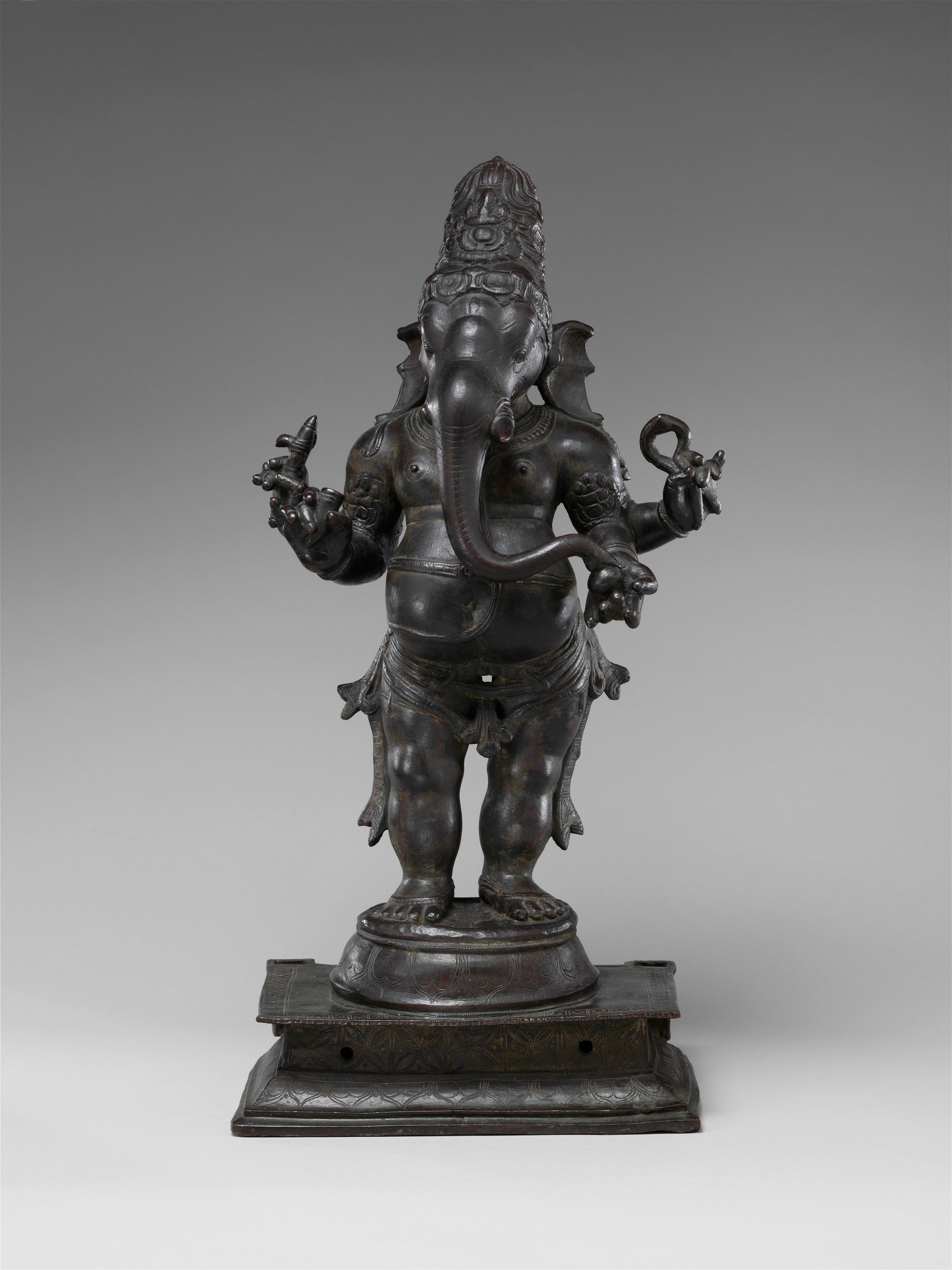 3000x4000 Ganesha. India, Tamil Nadu. Chola