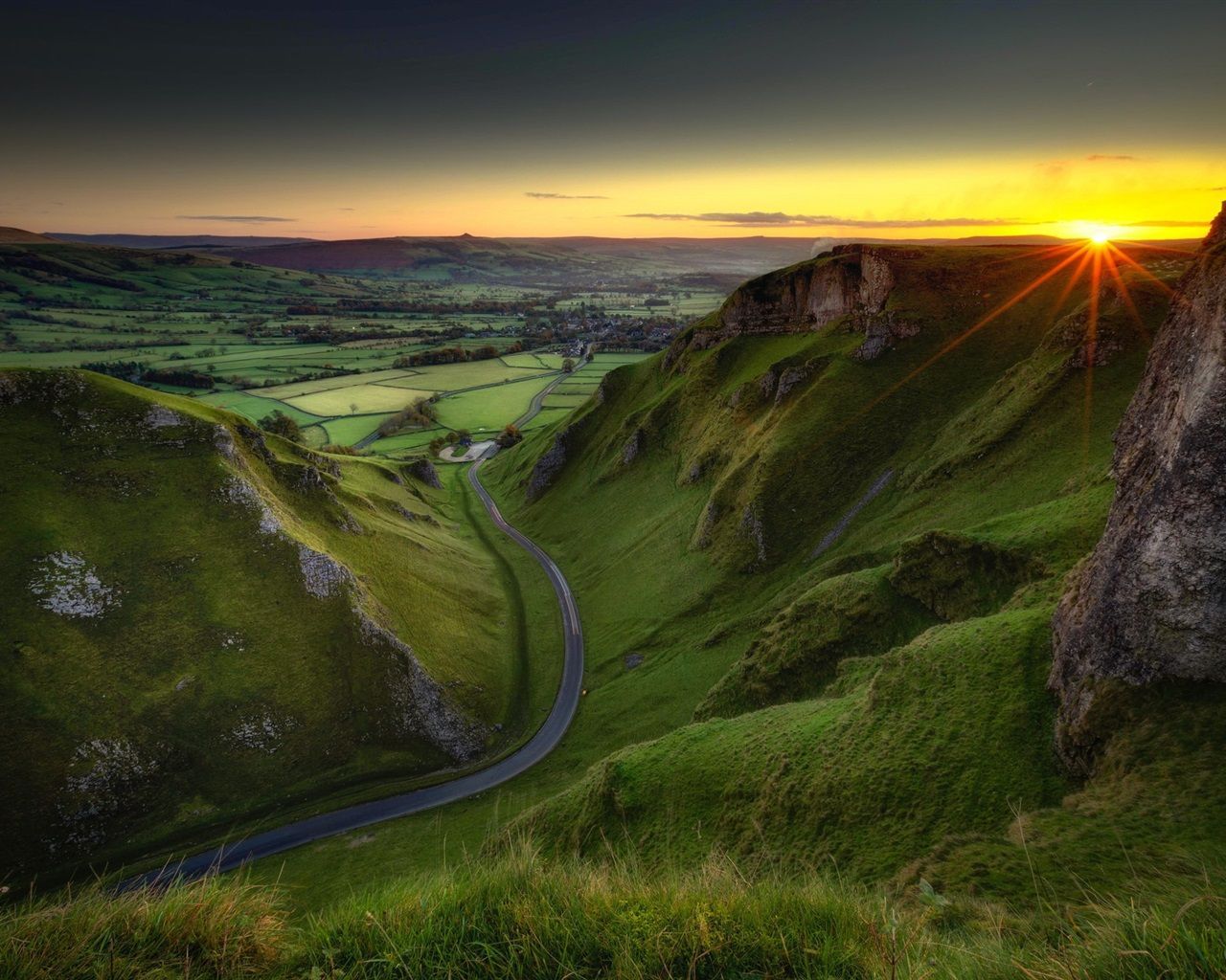 1280x1024 Wallpaper England, Peak District, green