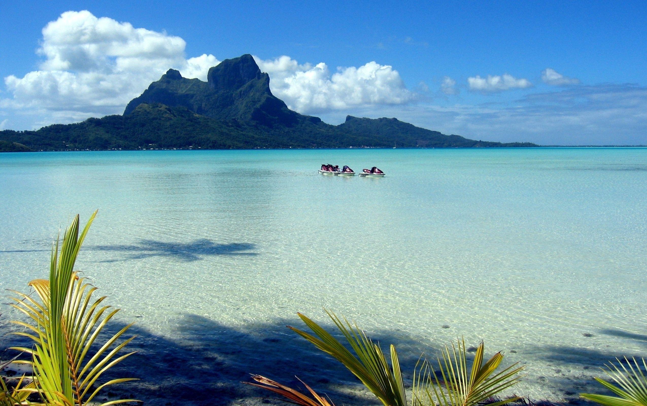 2550x1600 Bora Bora Wallpaper