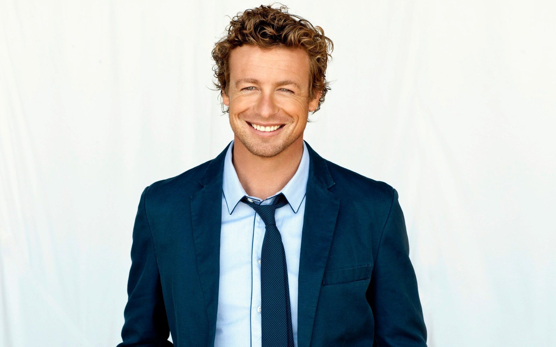 1920x1200 Download Celebrity Simon Baker HD Wallpaper