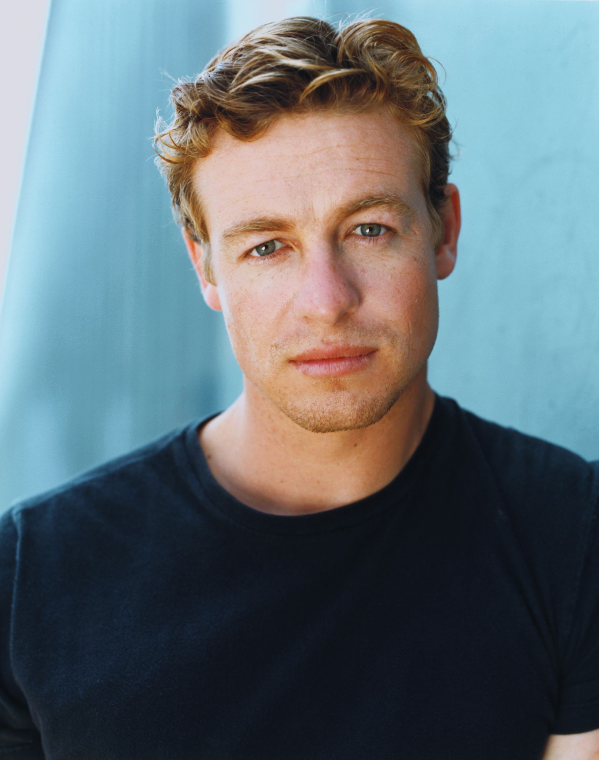 2019x2560 Simon Baker Baker Foto 4718648