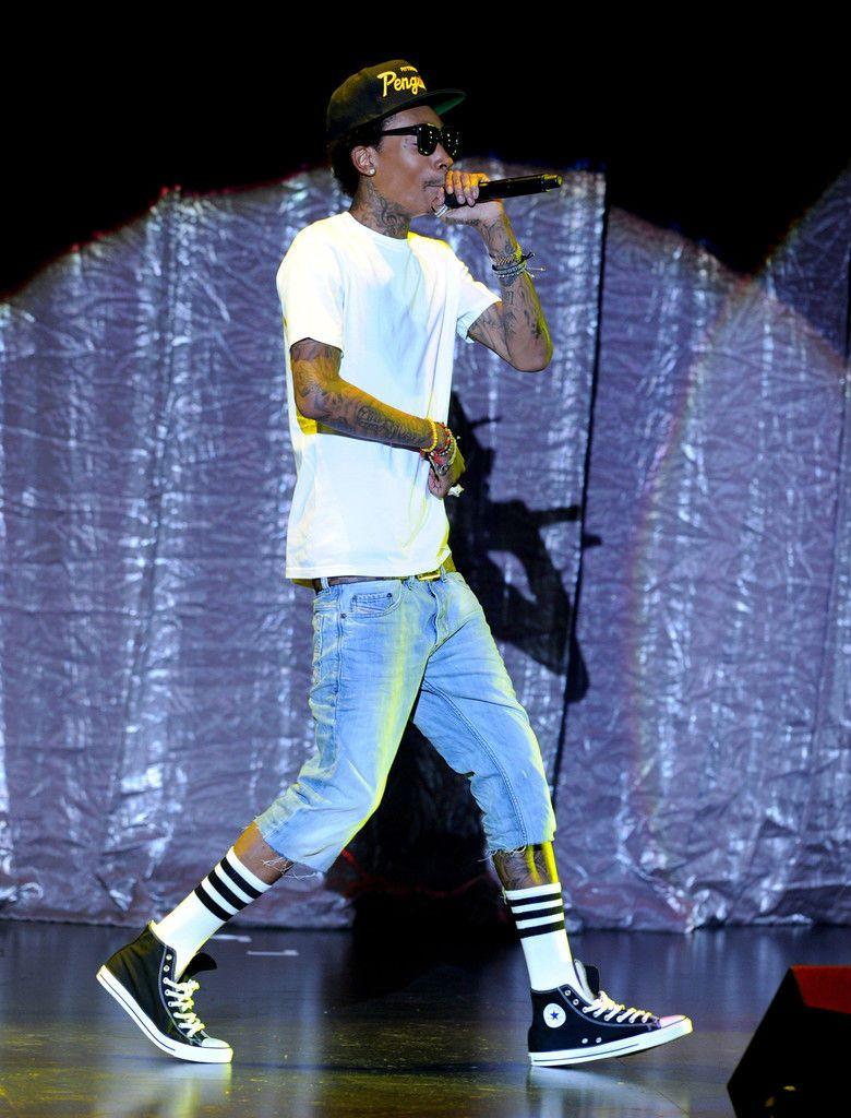 780x1024 Photo Of Wiz Khalifa Wearing Converse Sneakers