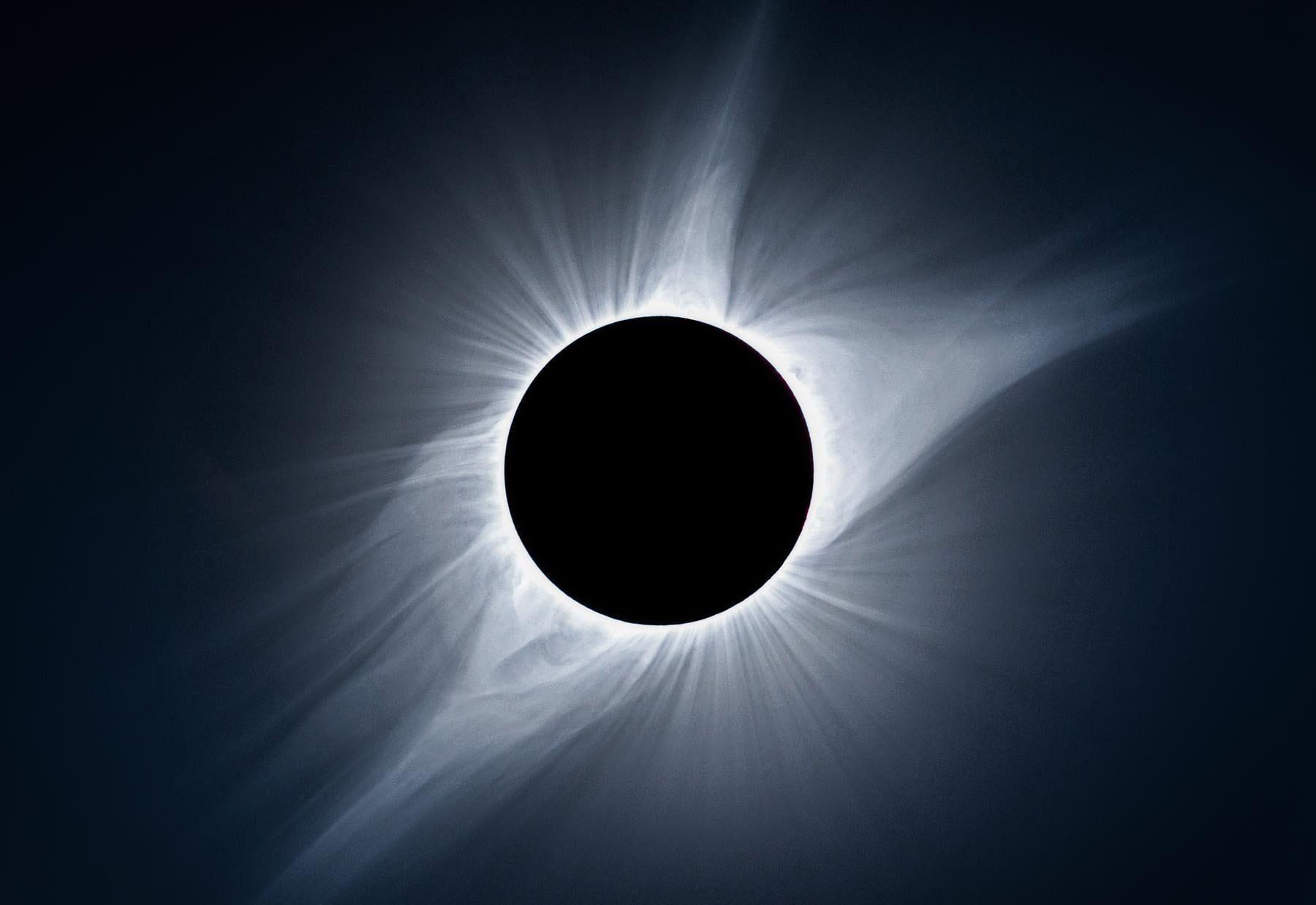 1800x1239 Solar Eclipse HD wallpaper