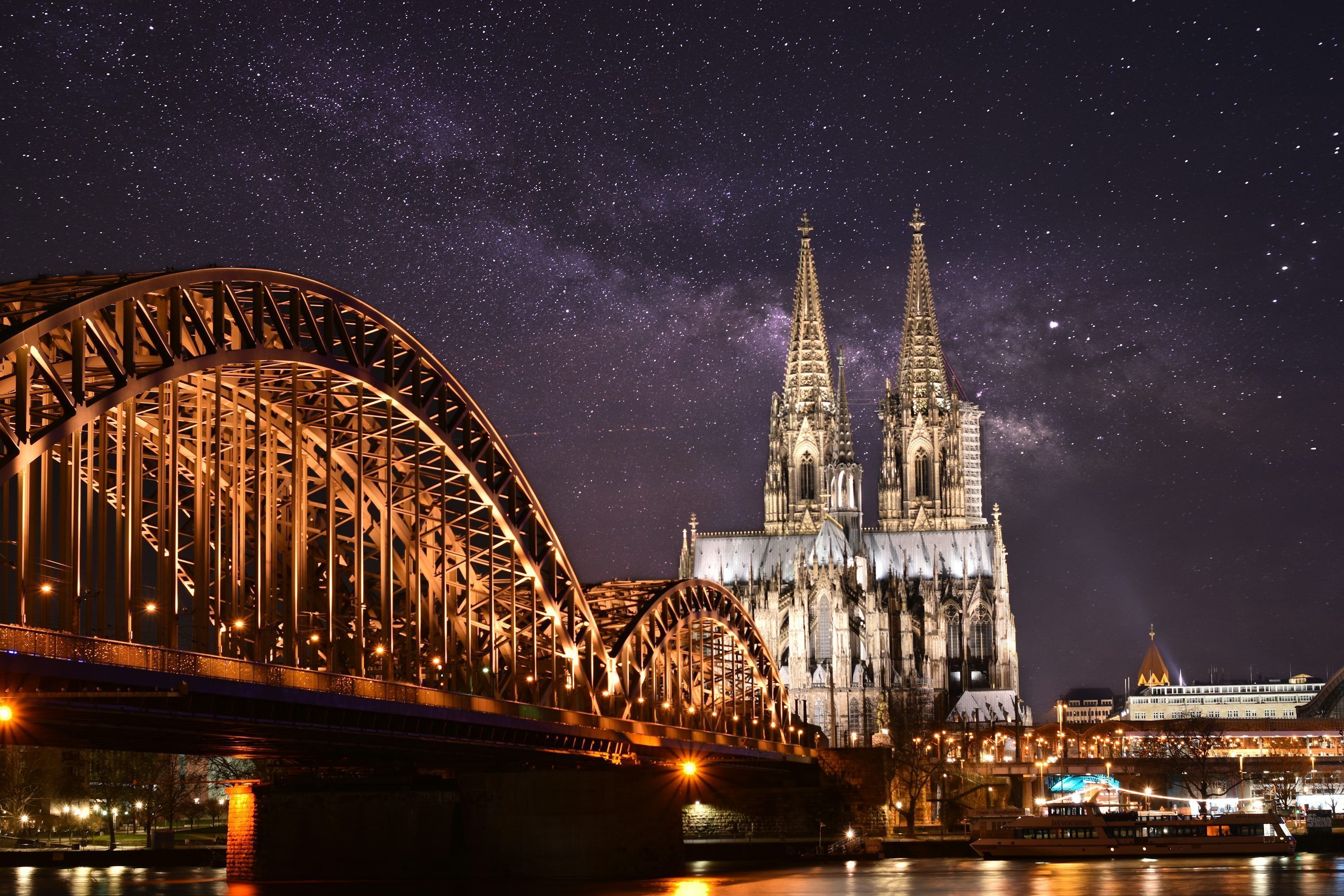3000x2000 Cologne Cathedral, Germany photo