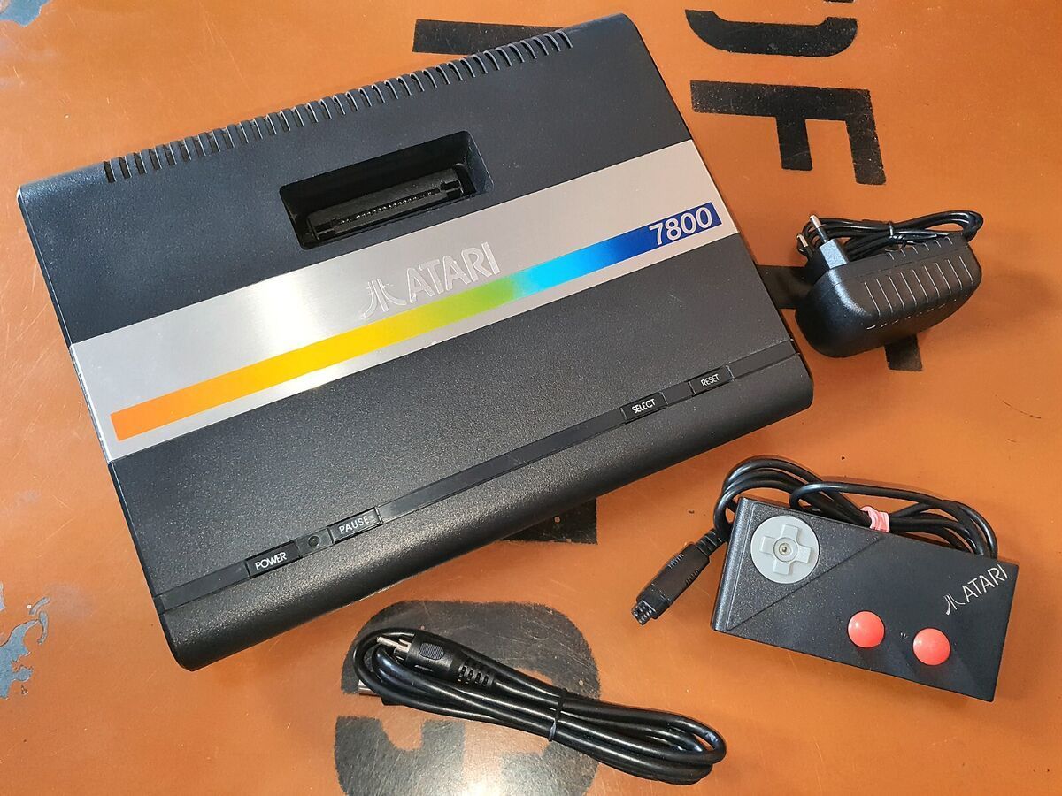 1200x900 Atari 7800 Console Functional