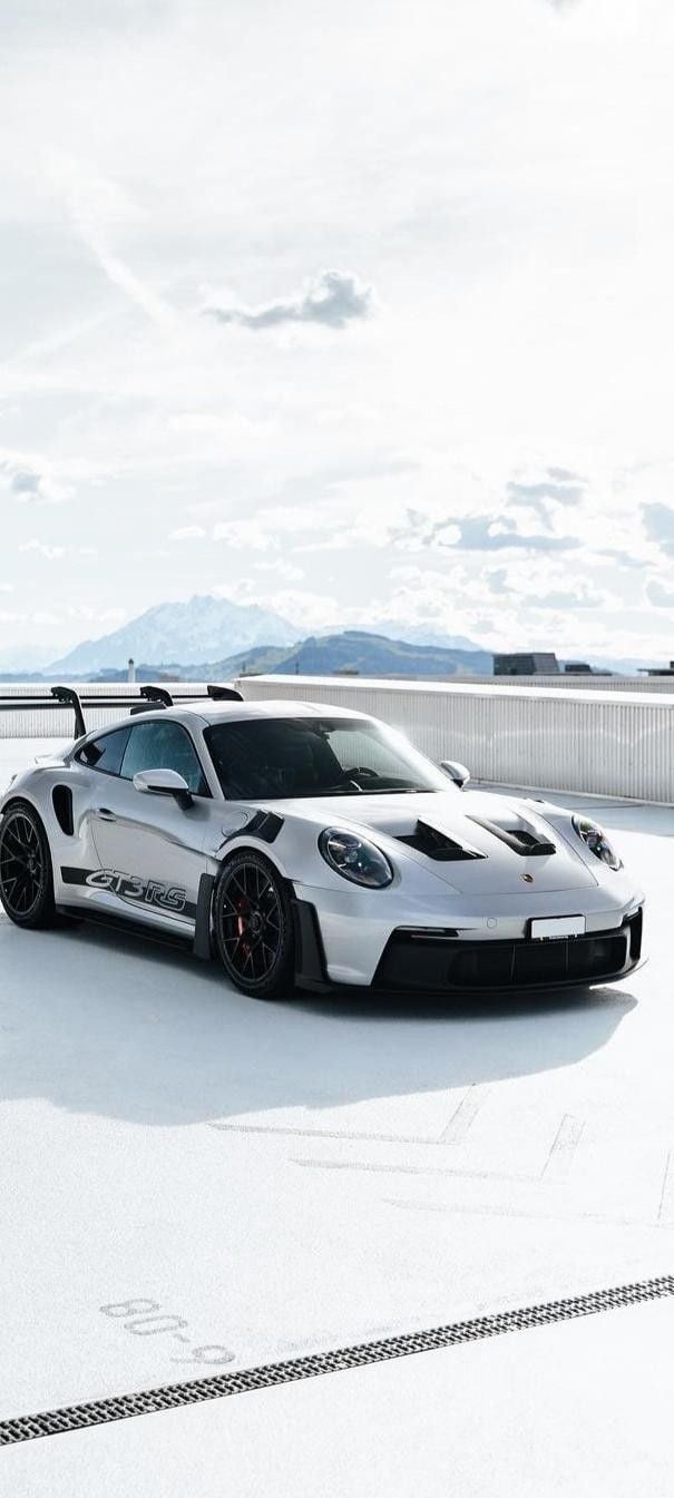 605x1345 Porsche GT3 RS