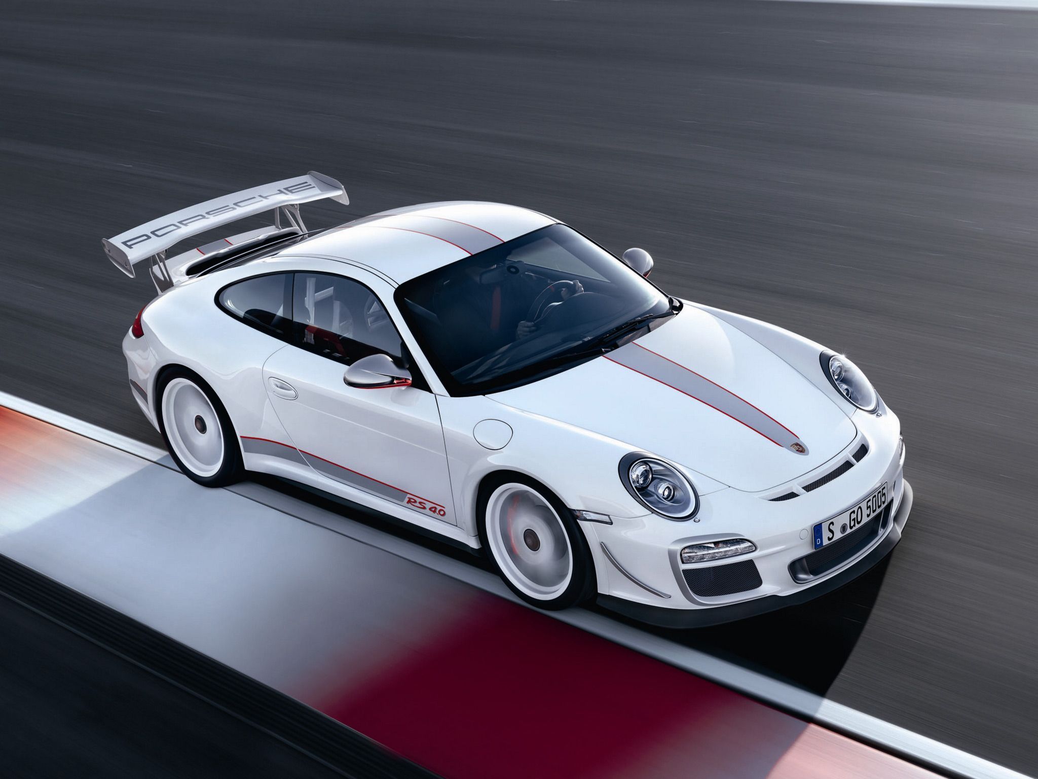 2048x1536 Porsche 911 GT3 RS 4.0 Wallpaper