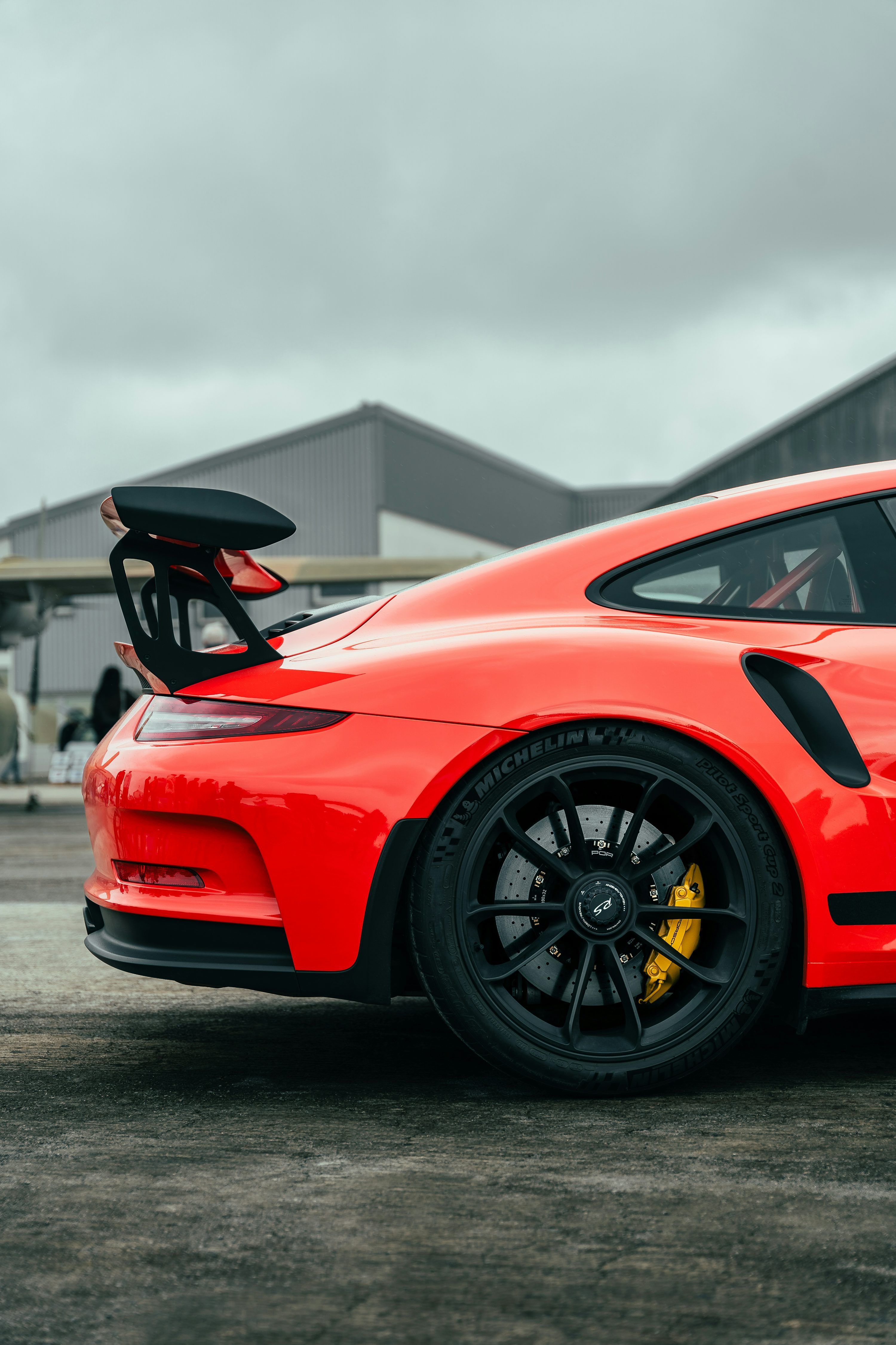 3000x4500 Porsche 911 Gt3rs Picture. Download