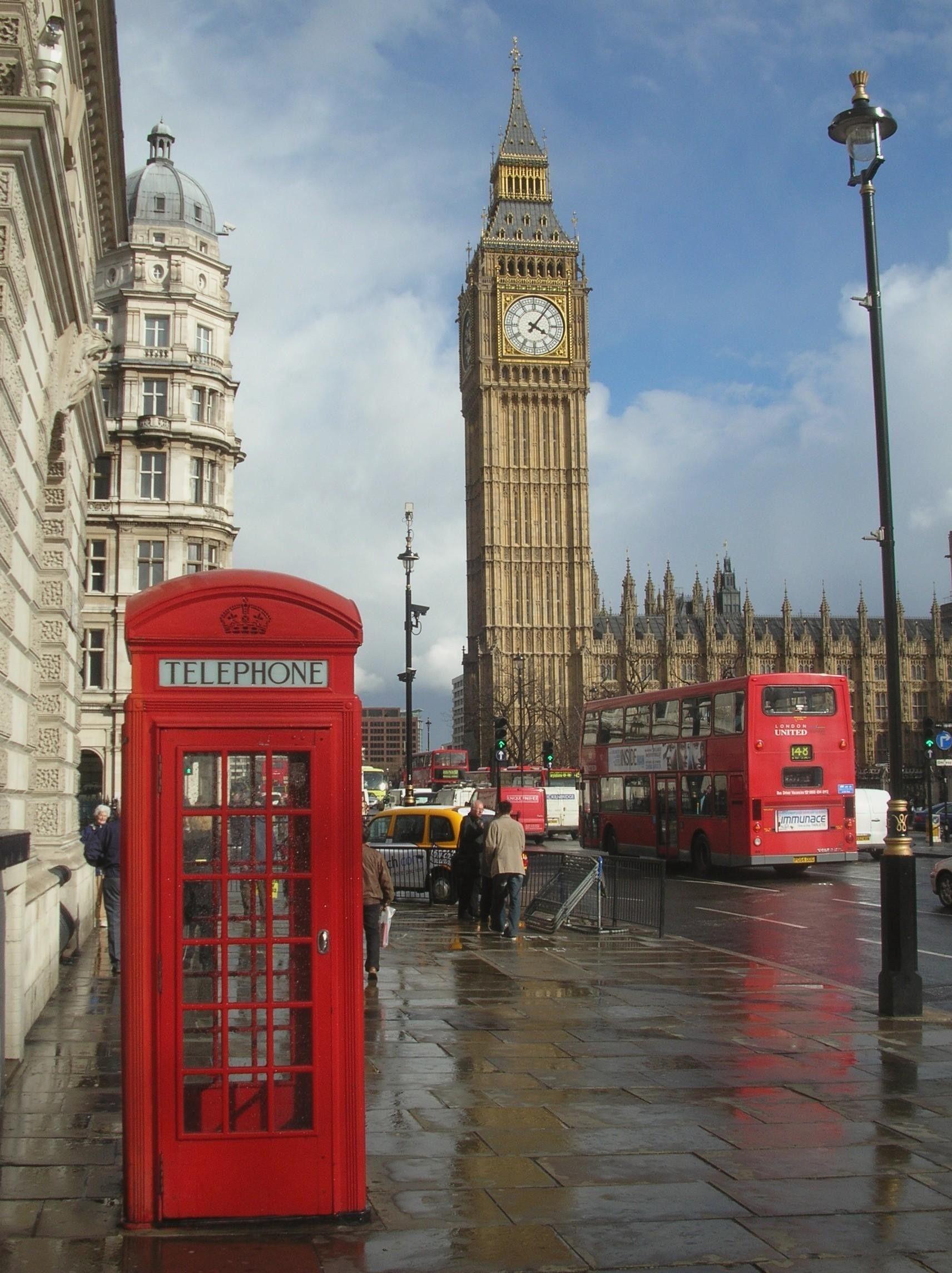 Wallpaper 4k london telephone booth england city trees 4k Wallpaper