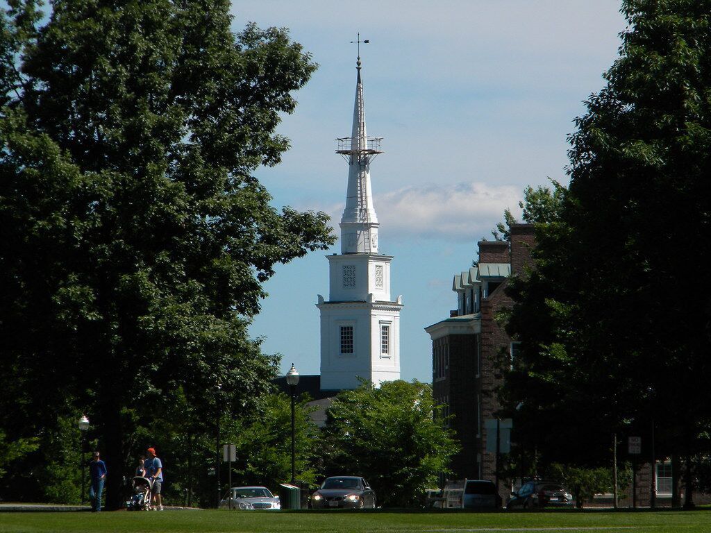 1024x768 Dartmouth Ranking & Dartmouth College