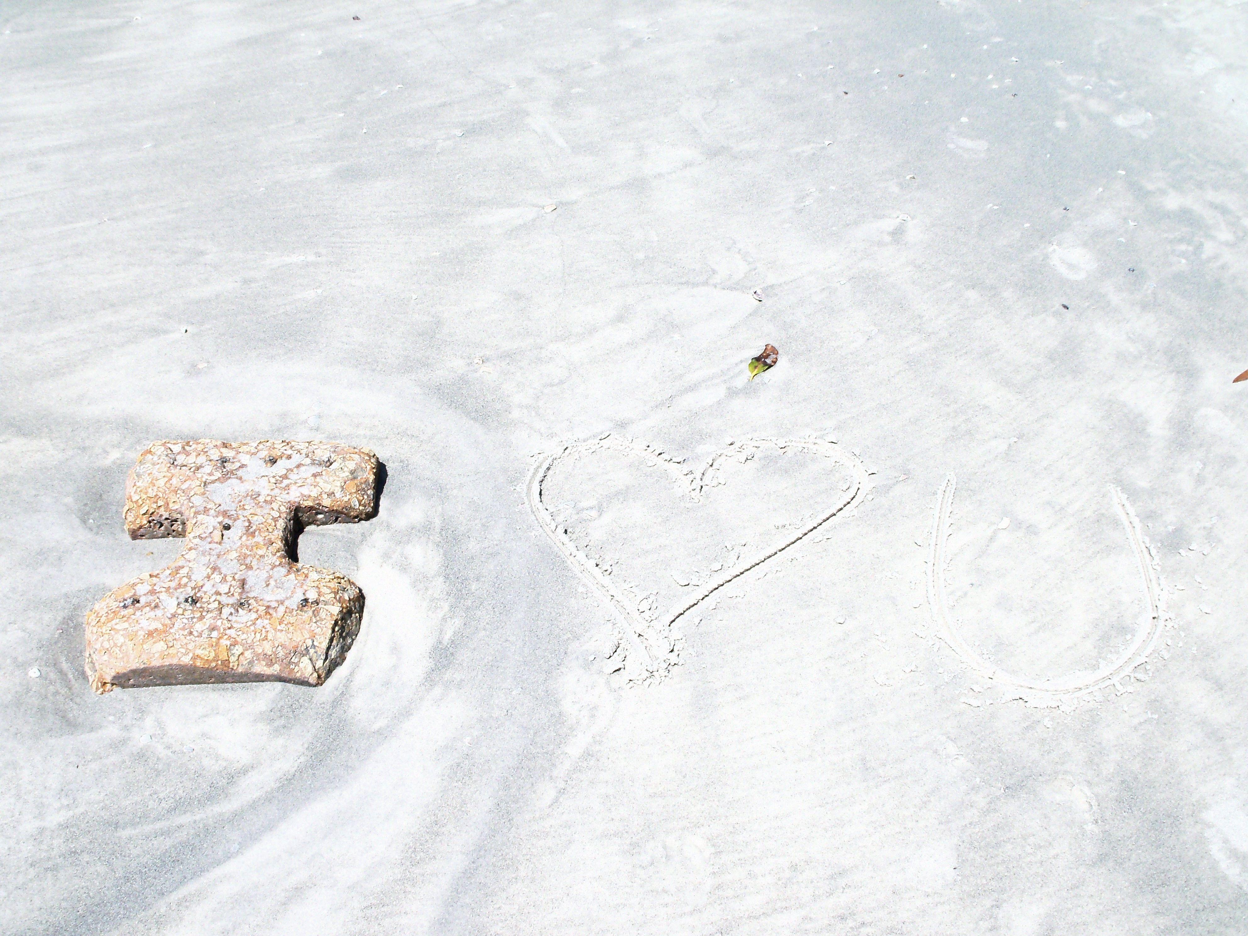3968x2976 Beach Love Sand Luv Heart Stone Clearwater John HD Wallpaper iPhone