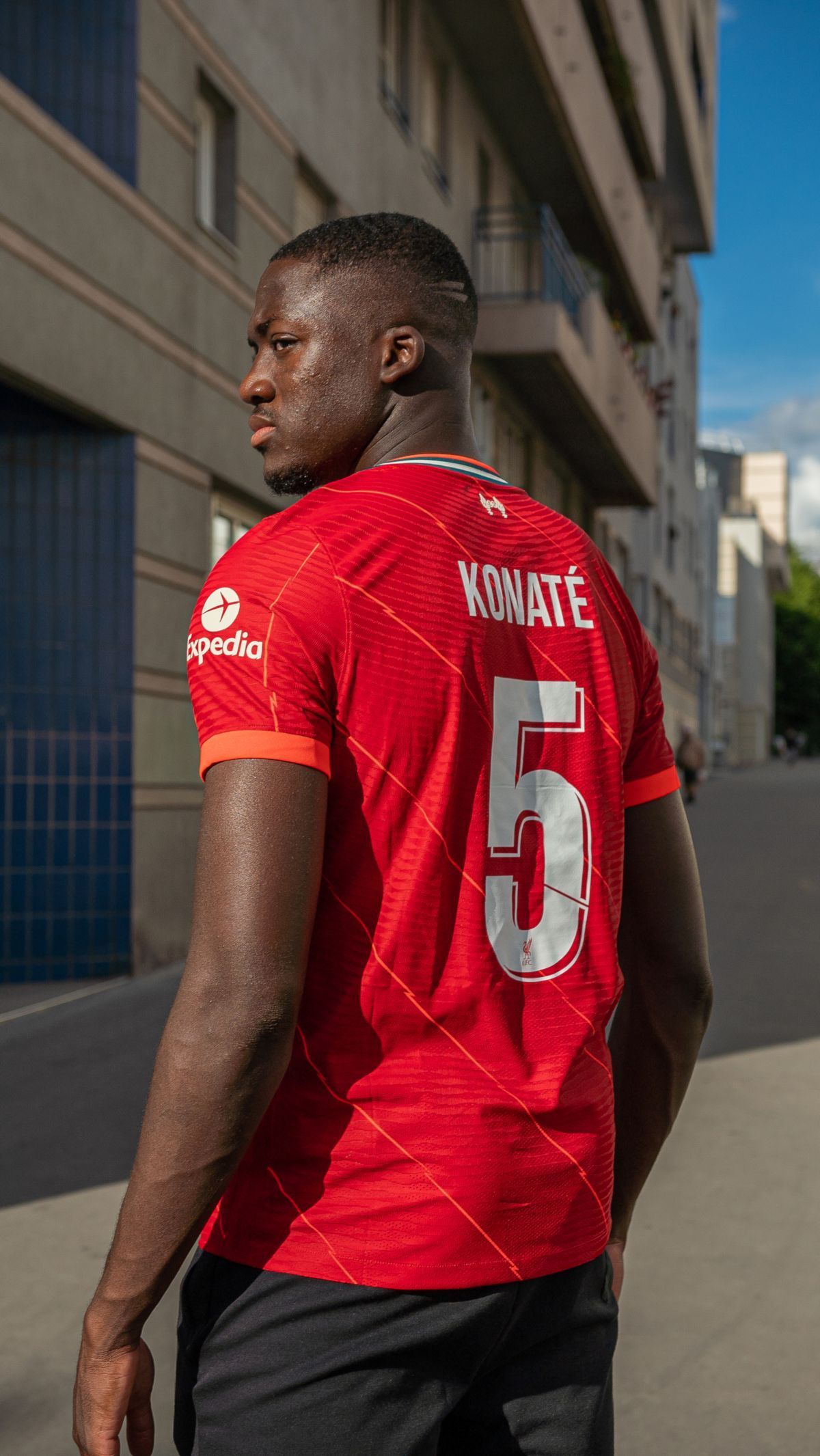 1200x2131 Ibrahima Konate dons new LFC home