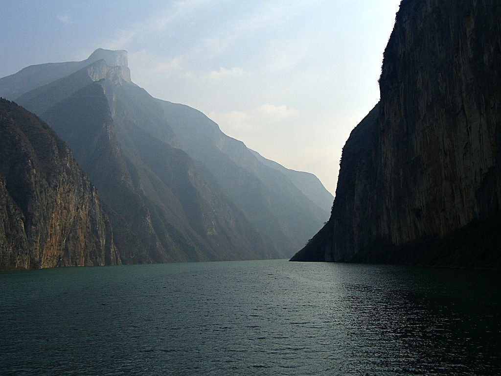 1024x768 Yangtze River Wallpaper