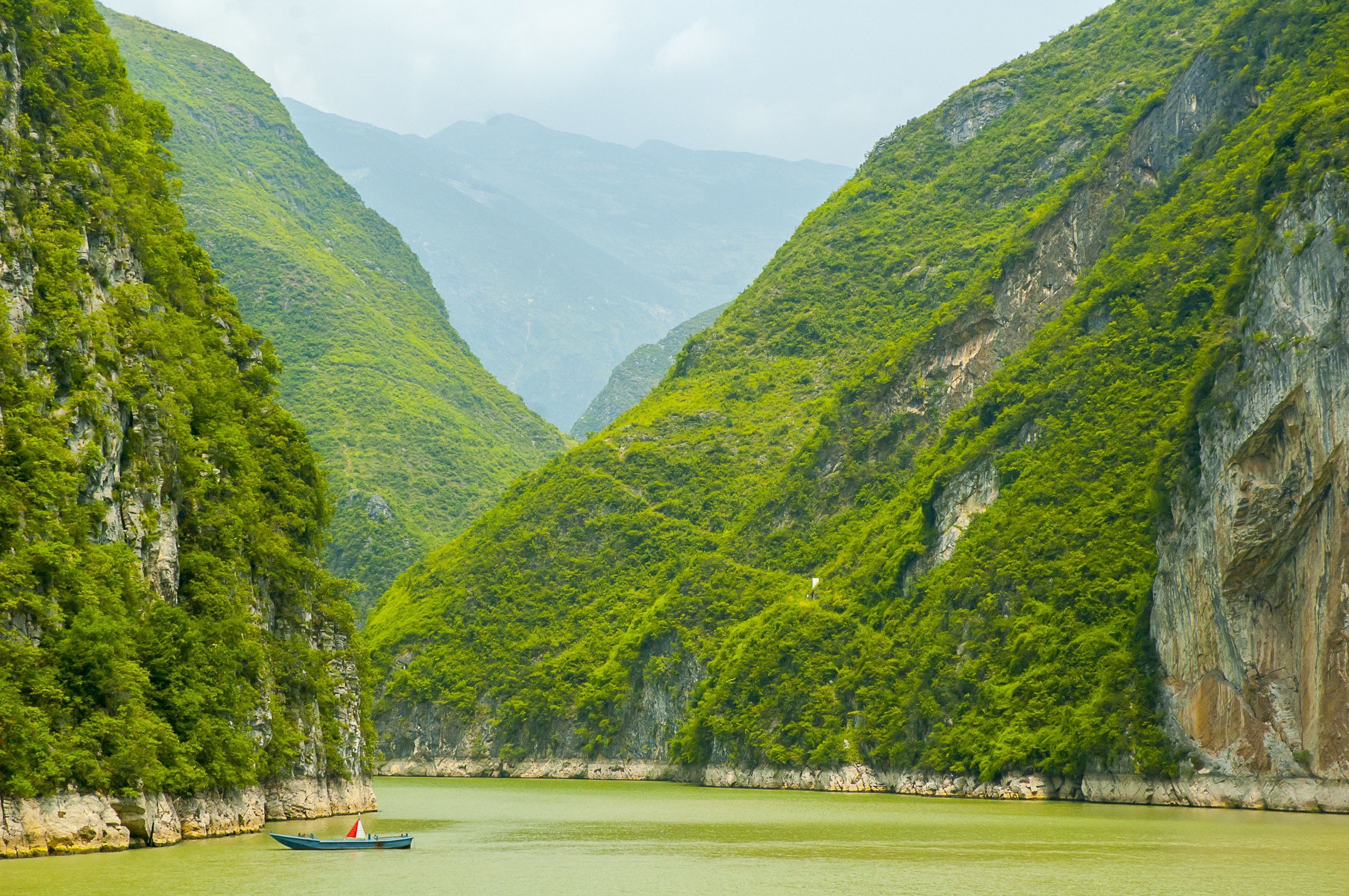 2500x1662 Yangtze River and Essential China