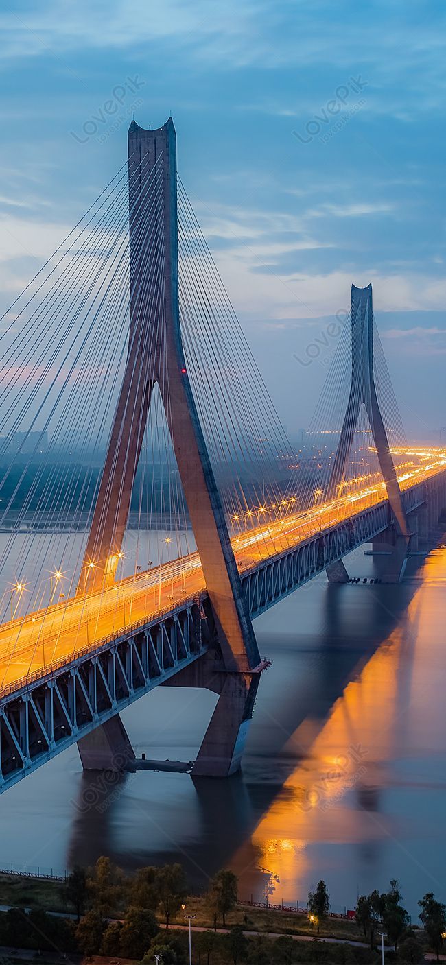 650x1407 Wuhan Yangtze River Bridge Mobile