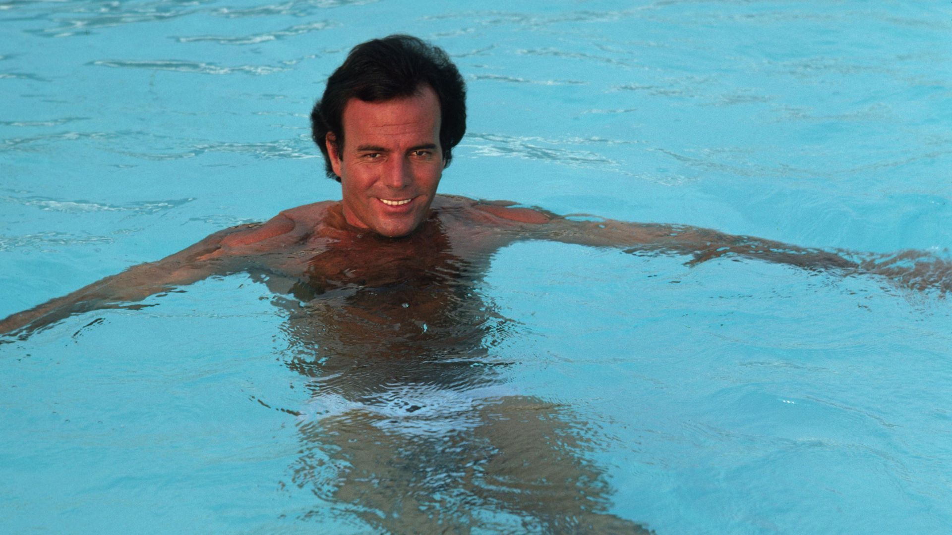 1920x1080 A side to Julio Iglesias nobody should