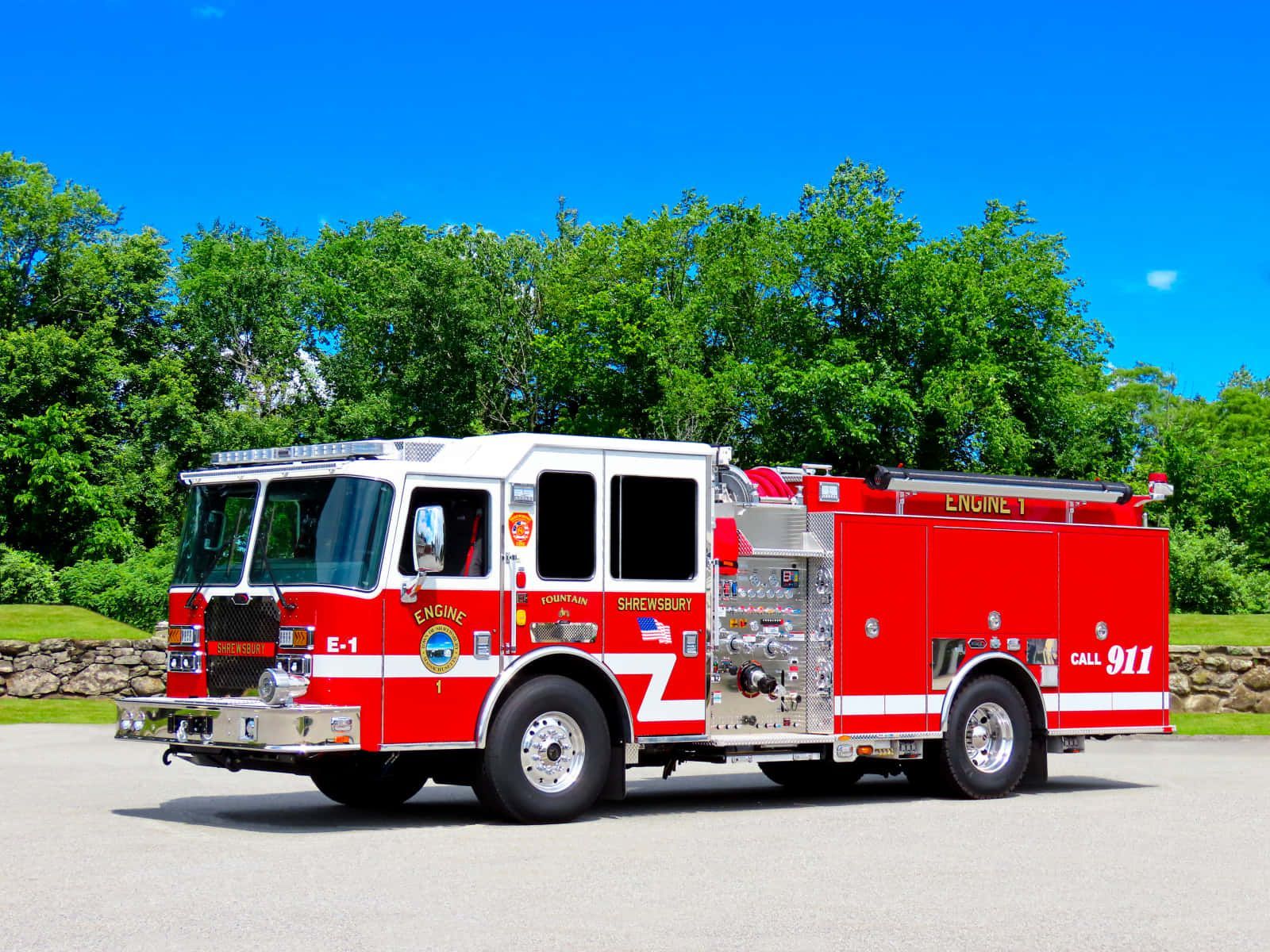 1600x1200 Fire Truck Wallpaper