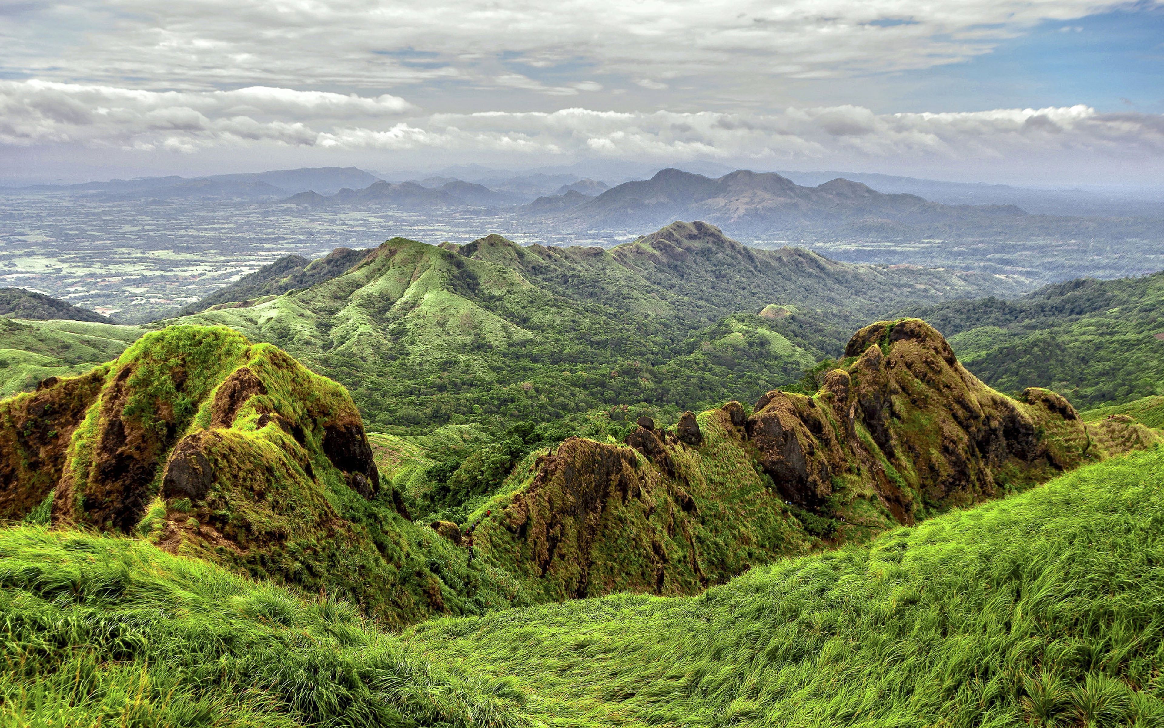 3840x2400 HD wallpaper: Climbing On Mount Batulao