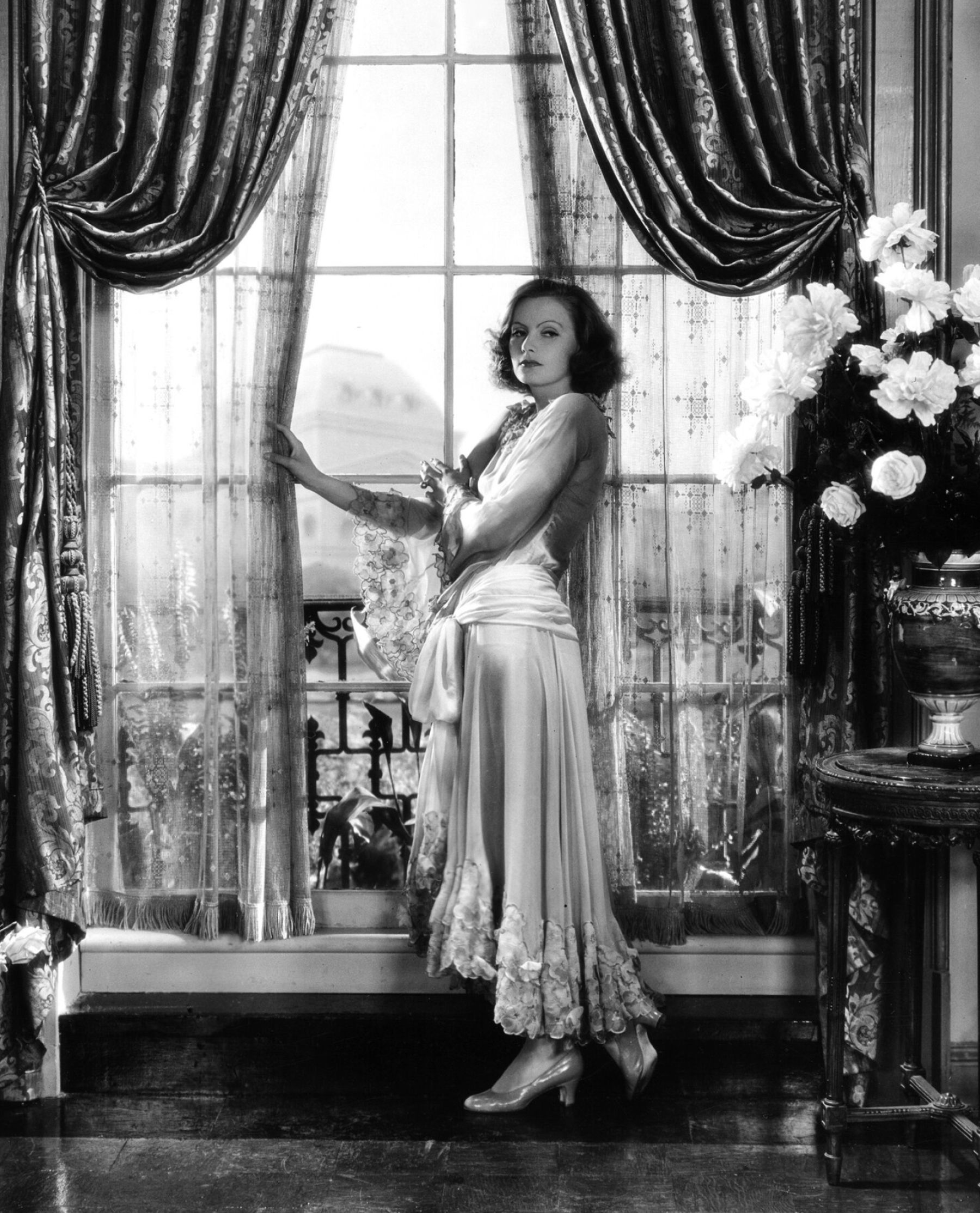 1800x2228 Greta Garbo Wallpaper 32 image