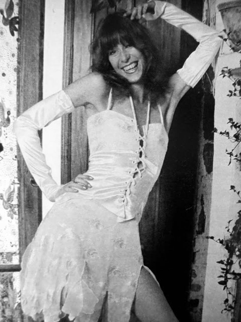 770x1027 Rita Lee Wallpaper
