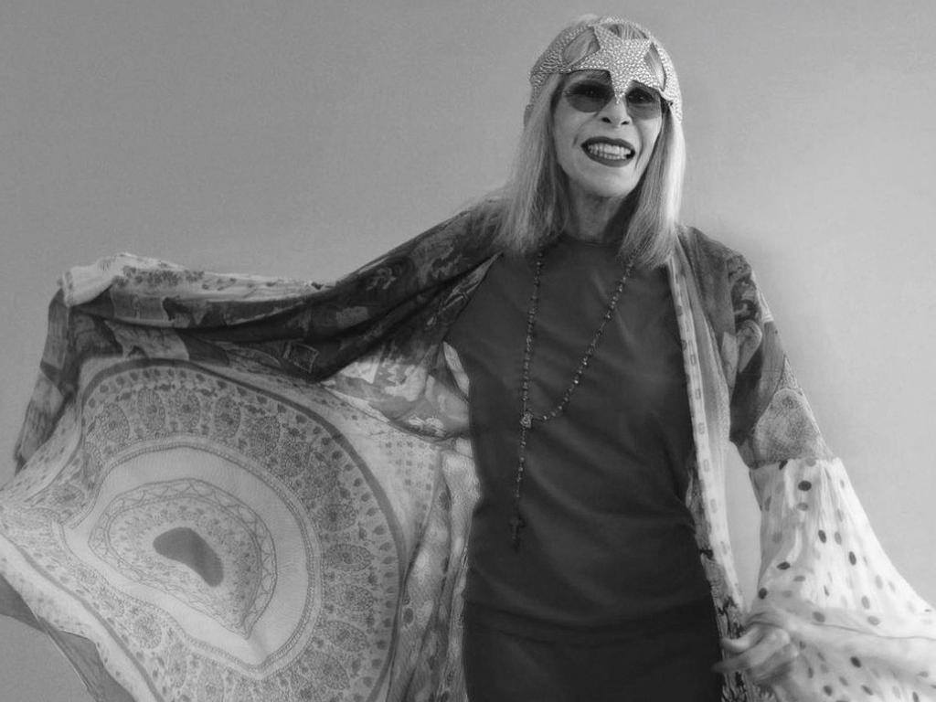 1024x768 Lírios! Morre Rita Lee, rainha do rock
