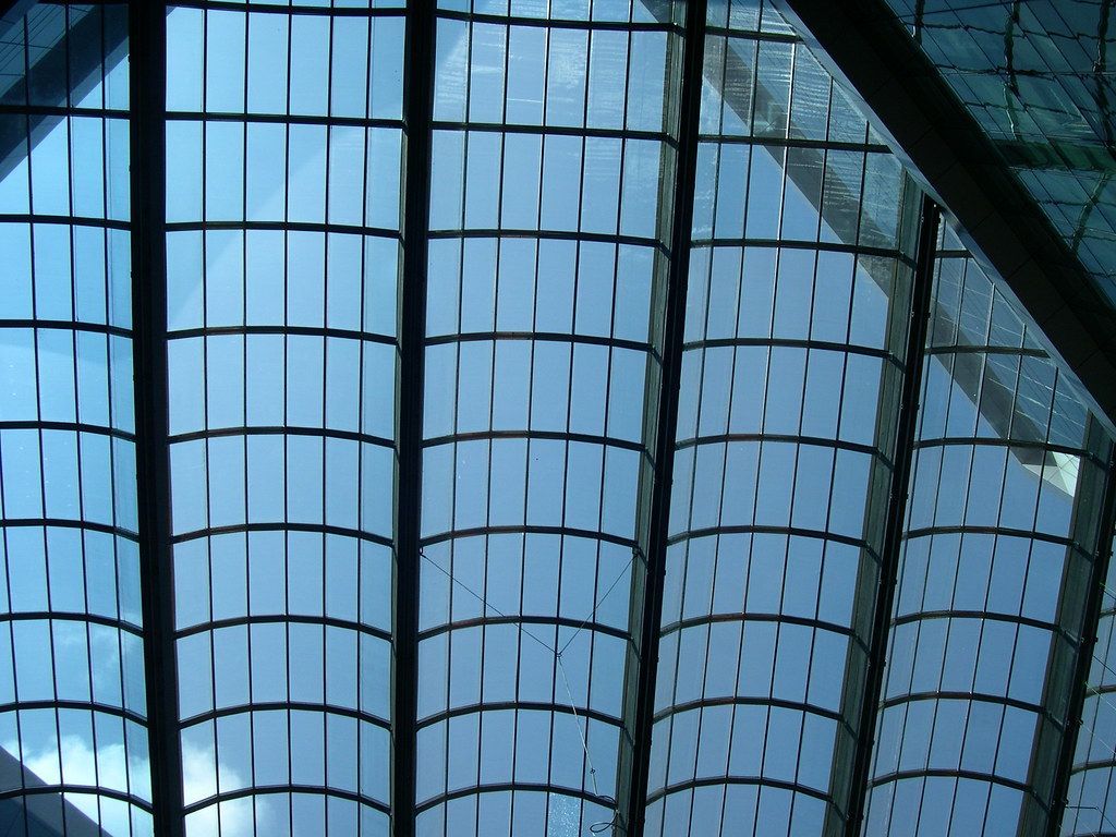 1024x768 National Stock Exchange. A blue sky