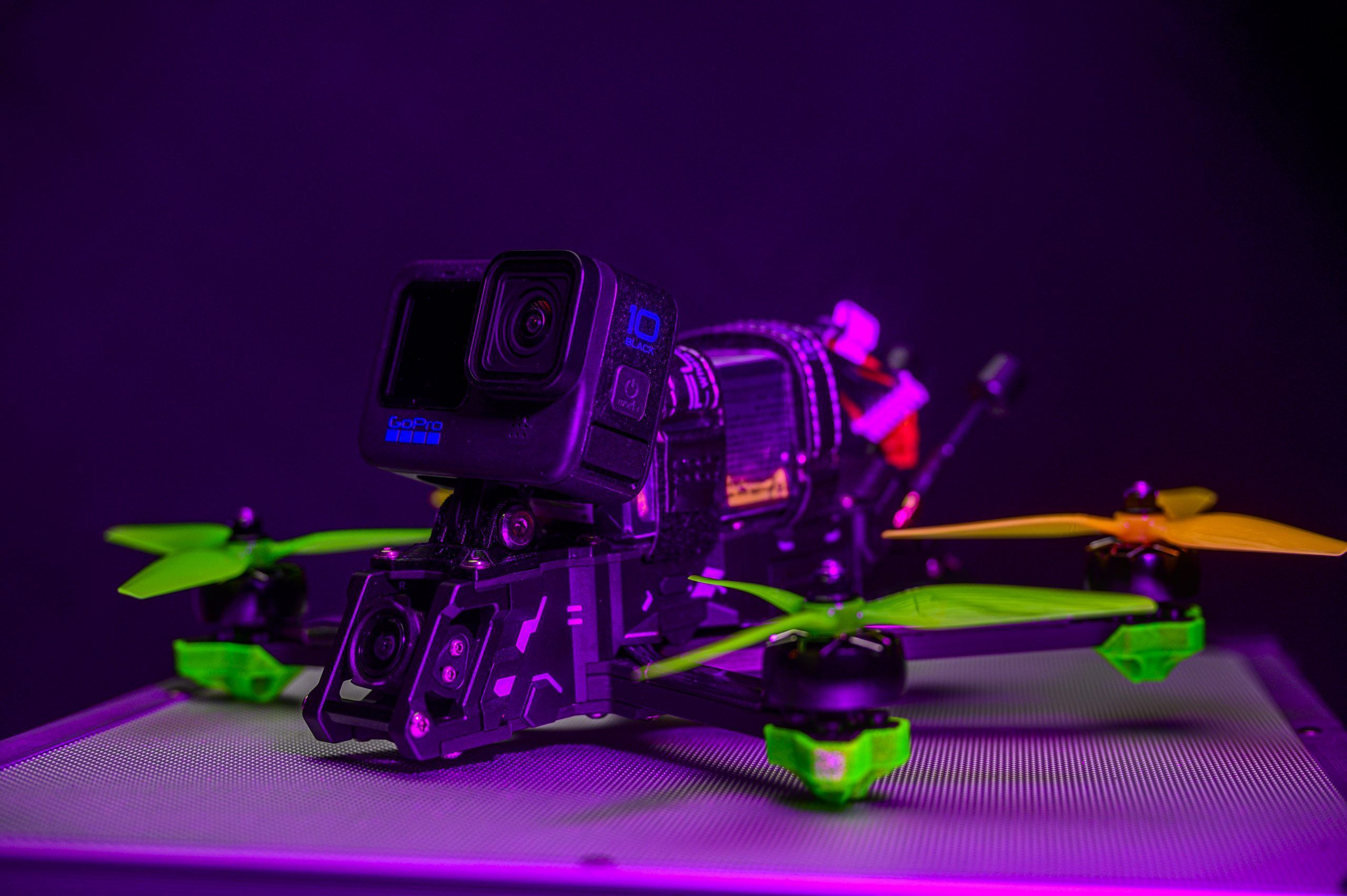 2560x1703 When and why should you use an FPV drone ?