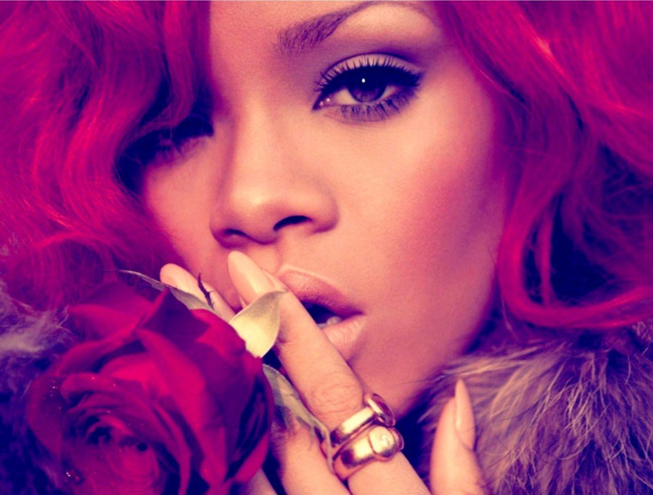 1296x984 Rihanna Wallpaper HD Free Download