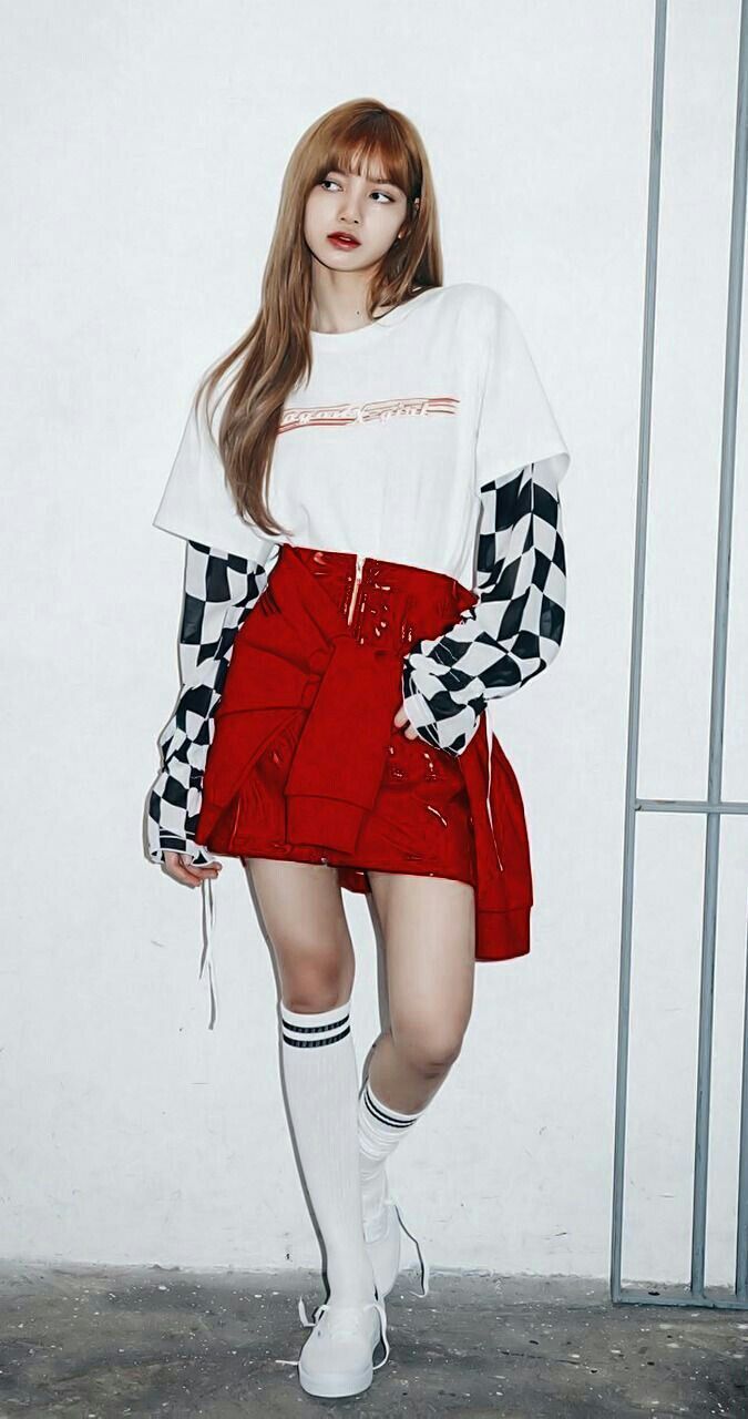 675x1280 Korean Outfit Wallpaper